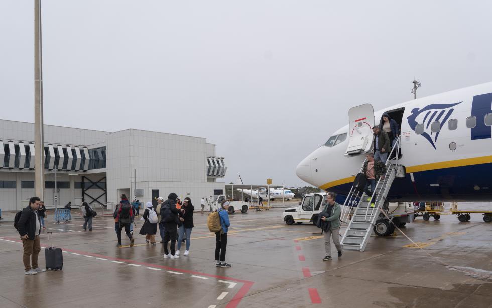 El aeropuerto de Castellón amplía a 500 plazas la capacidad del parking tras completar la primera fase de las obras