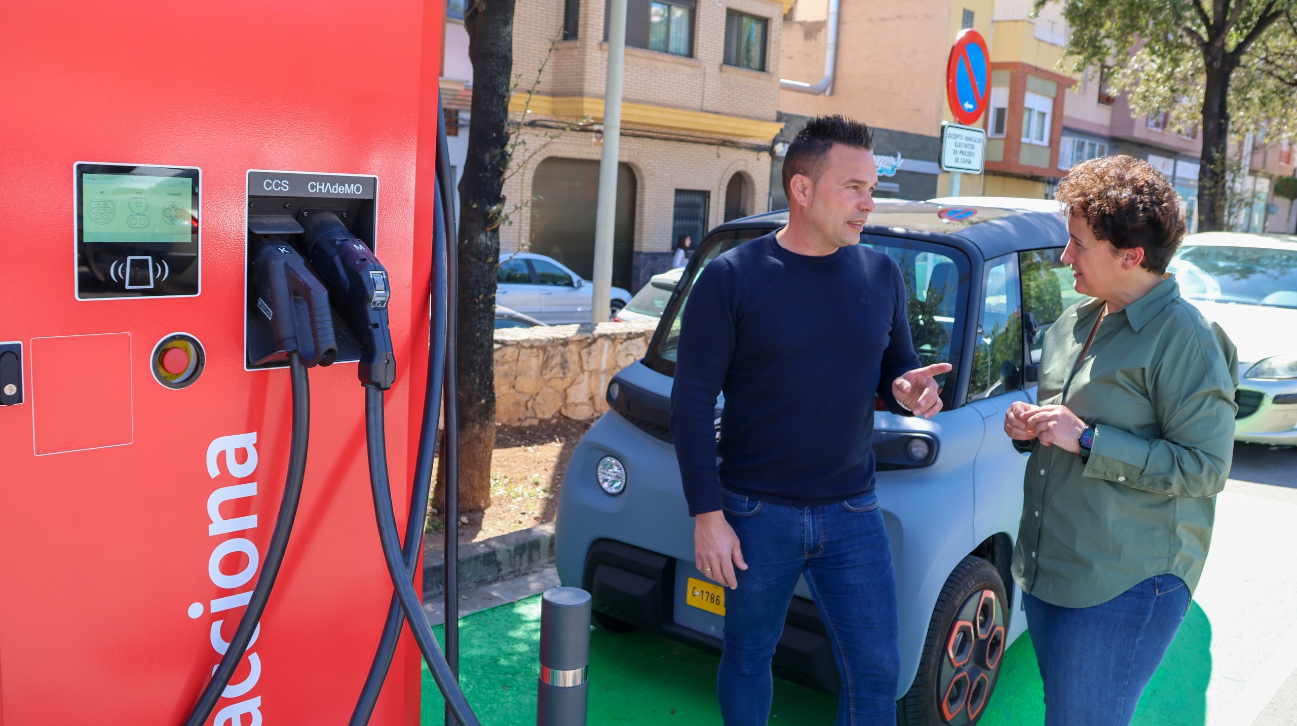 Onda ultima la instalación de doce nuevos cargadores eléctricos e impulsa la movilidad sostenible
