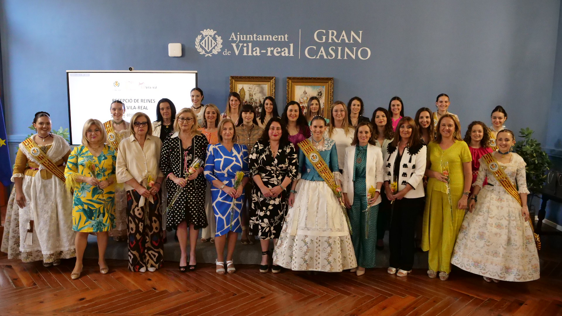 Ahir vesprada va tindre lloc la recepció a les reines de les festes de Vila-real