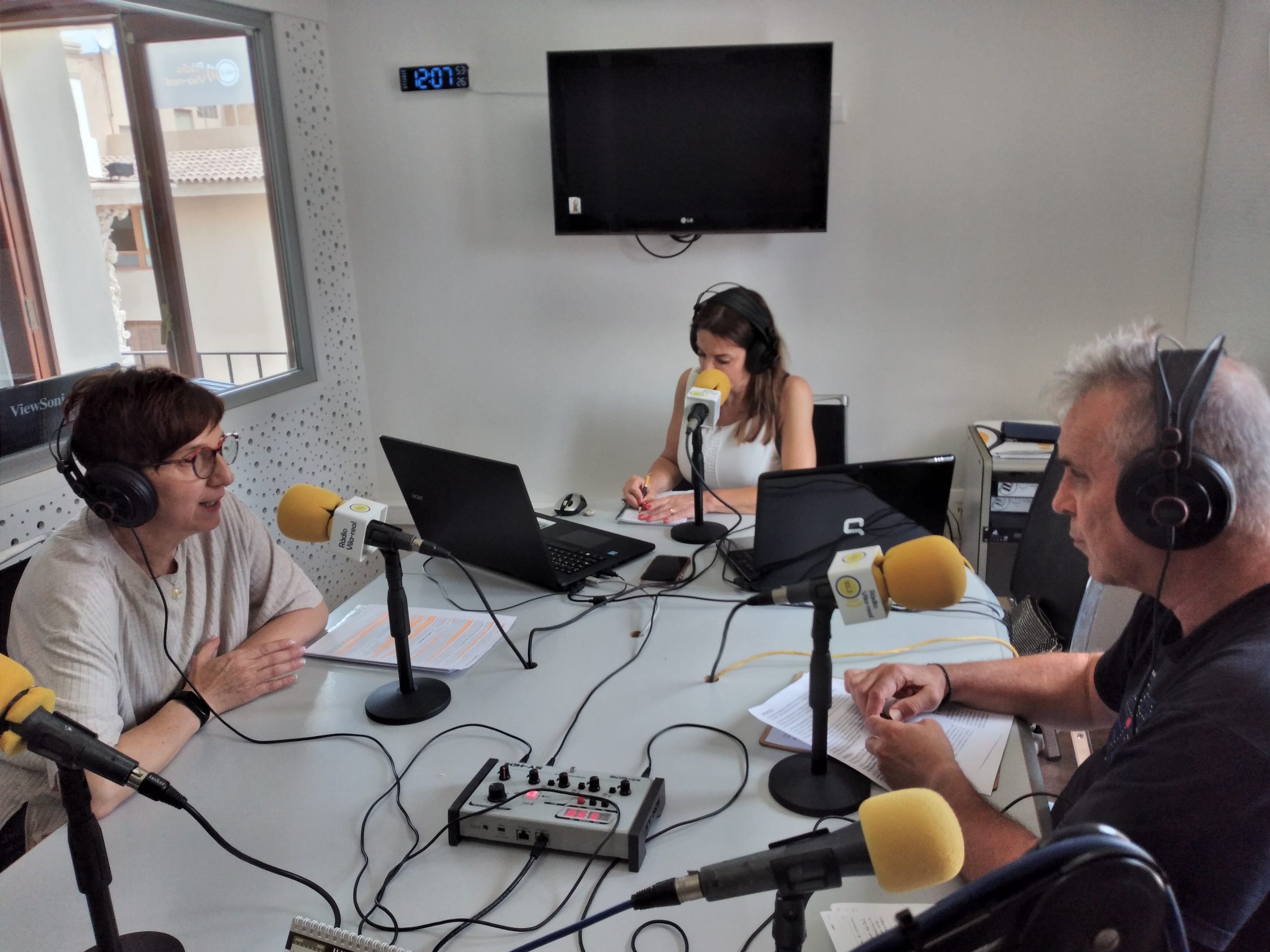 Parlem amb José Gisbert, técnic de la UPCCA i Fátima de la Cruz, psicòloga de Serveis Socials a Vila-real