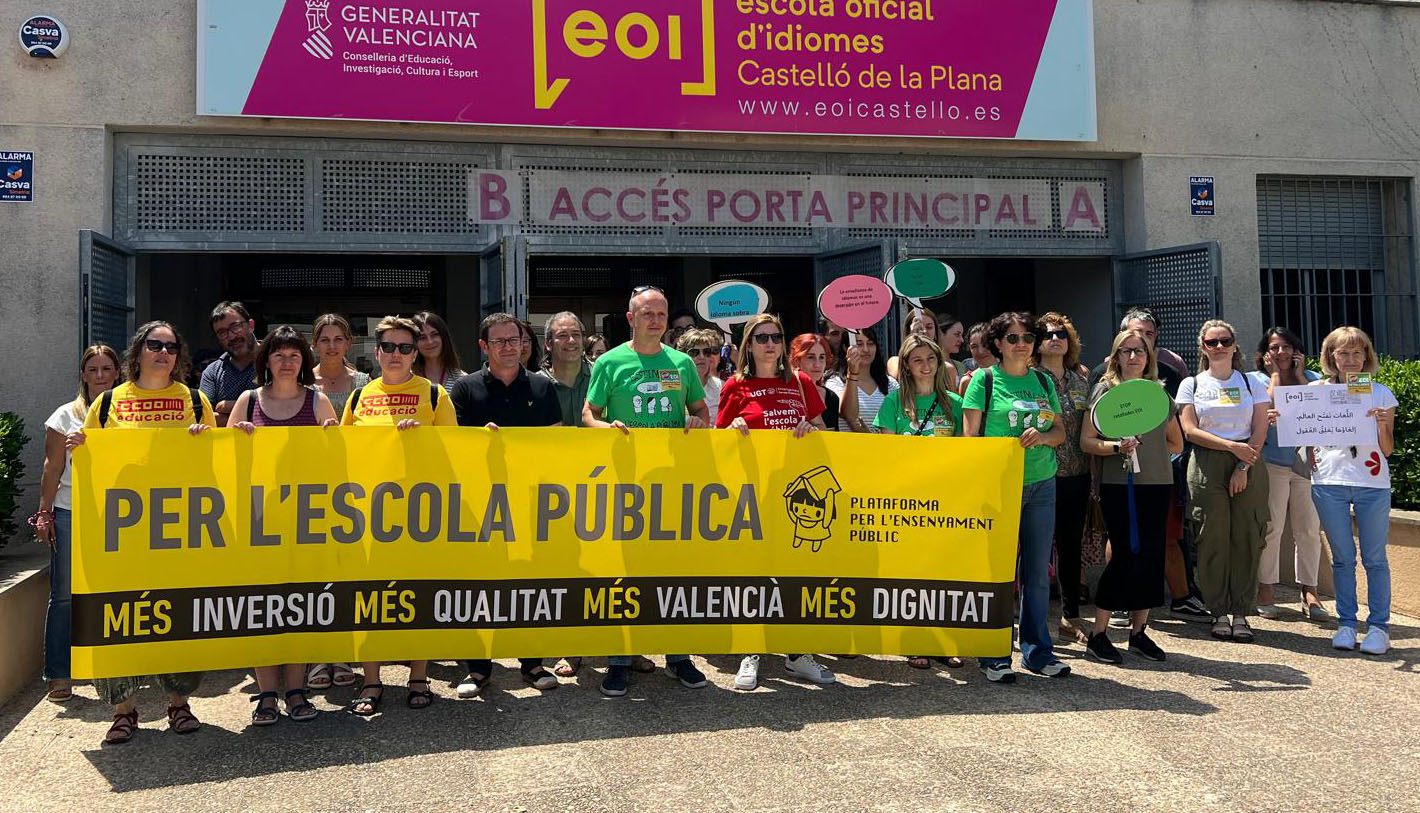Compromís es suma a la concentració en contra de les “retallades” a la EOI a les comarques de Castelló