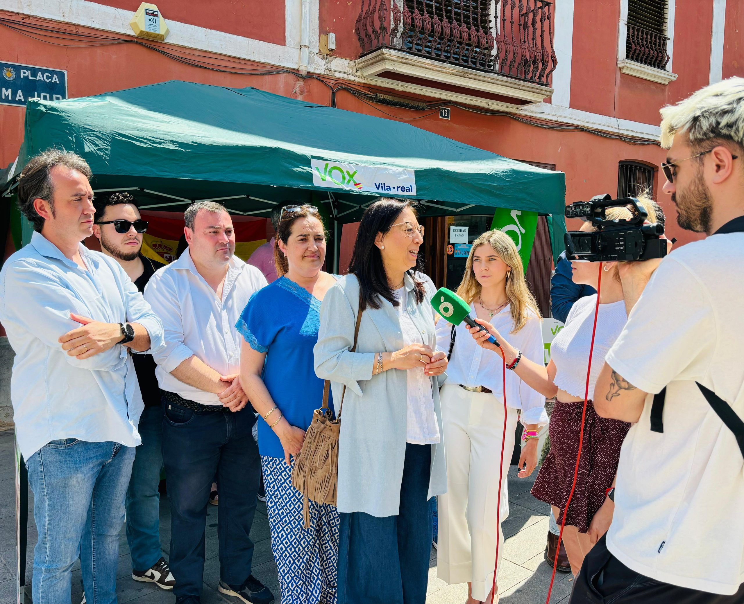 Massó (VOX) critica a Sánchez a Vila-real: “Espere que escriga una carta més i que siga la de la seua dimissió”