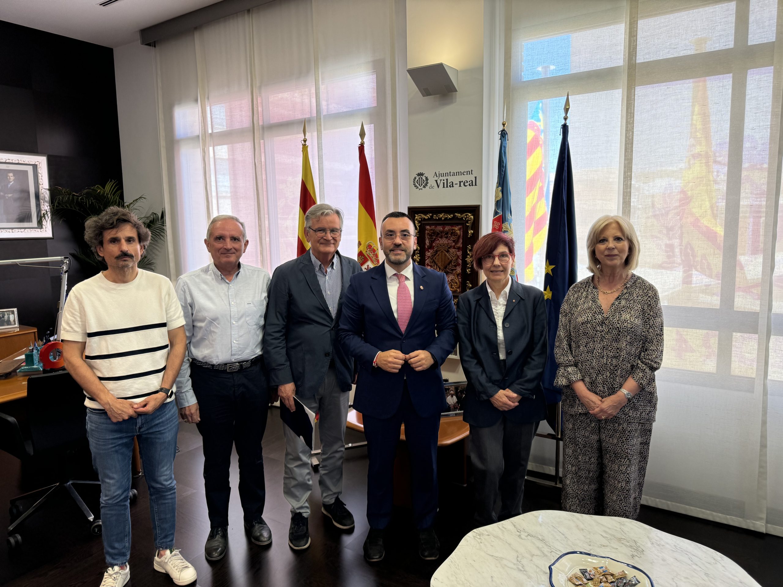 Benlloch destaca l’aliança amb Creu Roja per una Vila-real més inclusiva en la recepció al Consell de Direcció Autonòmic de l’entitat