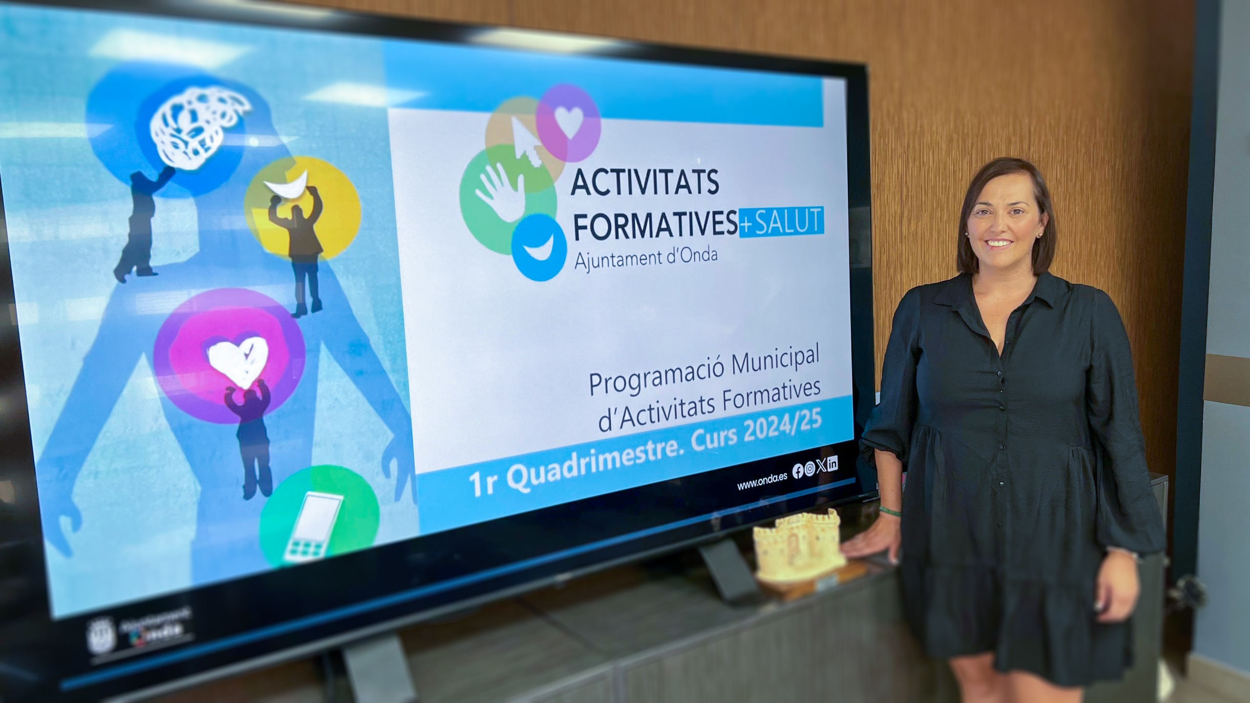 Onda presenta una completa oferta de cursos formatius centrada en la salut i el desenrotllament personal dels veïns