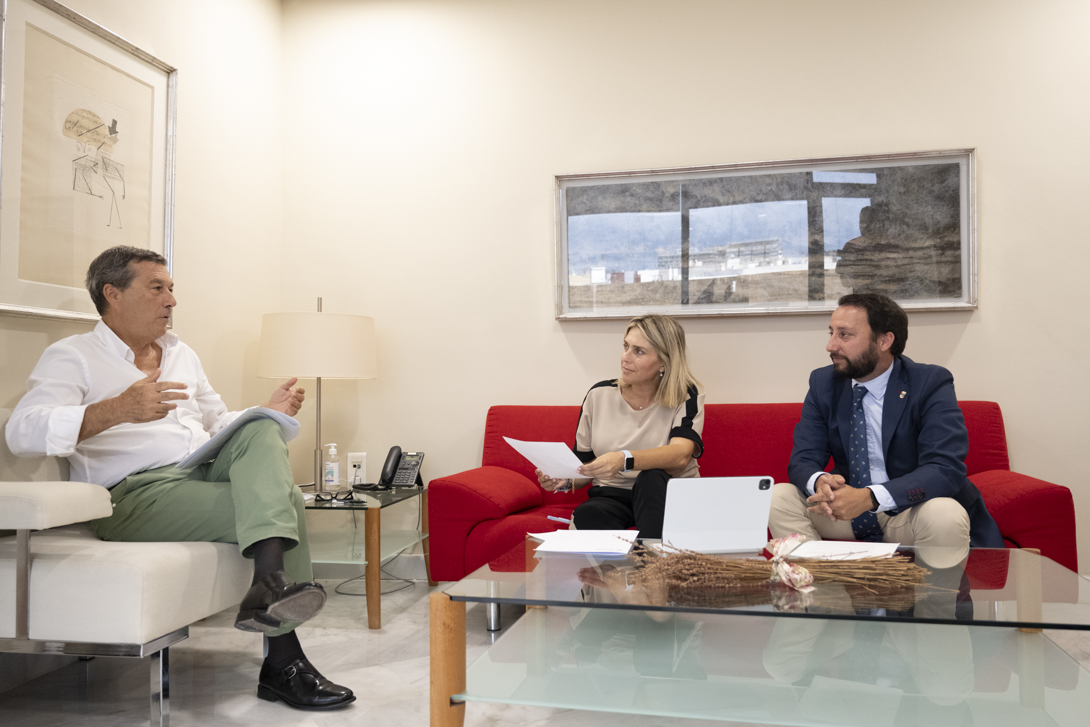 Marta Barrachina analitza al costat del conseller de Sanitat els grans avanços donats durant l’últim any “per a aconseguir que la província recupere la sanitat que mereixen els castellonencs”