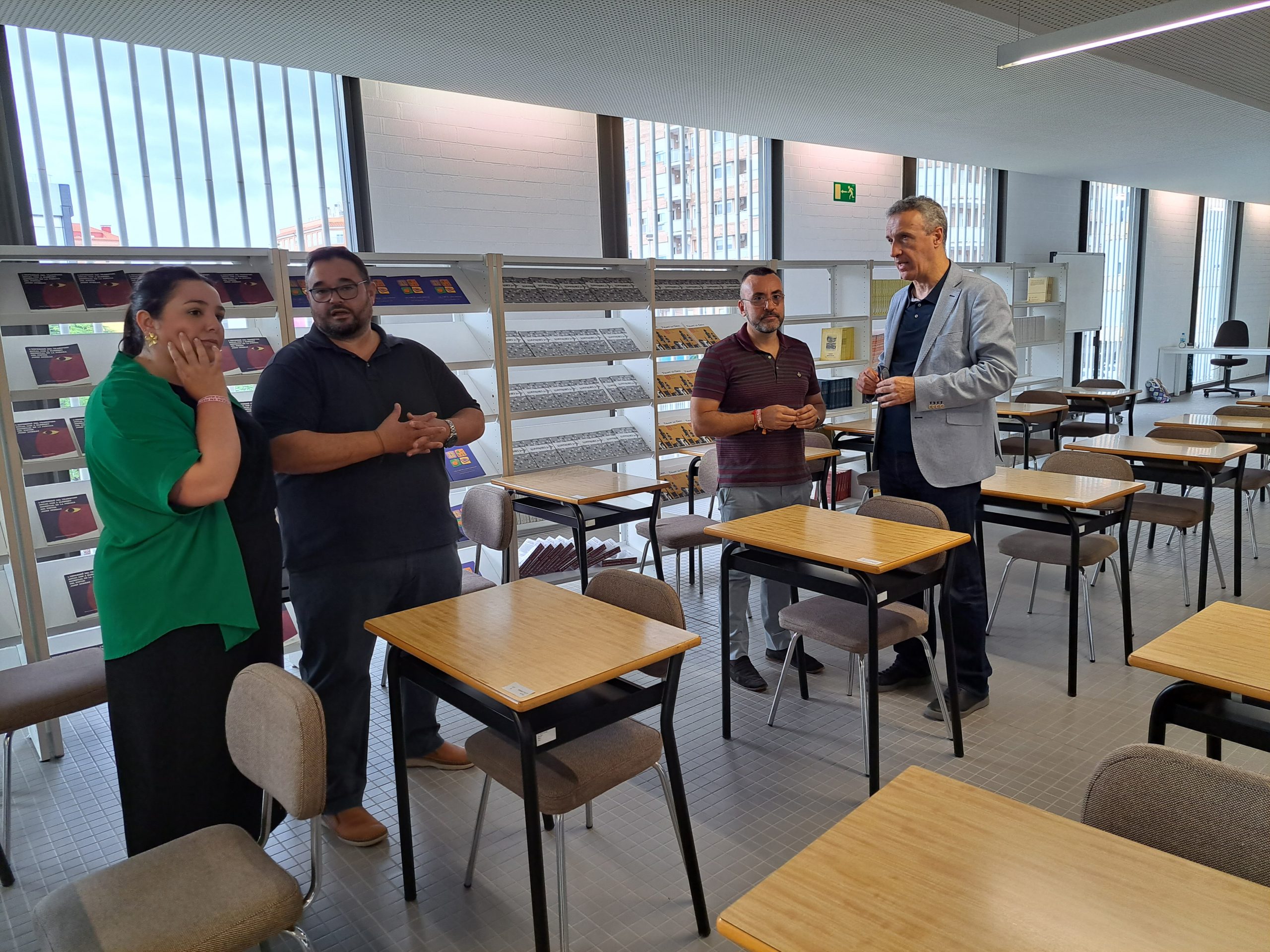 Benlloch visita la BUC, habilitada com a seu dels exàmens de setembre de la UNED