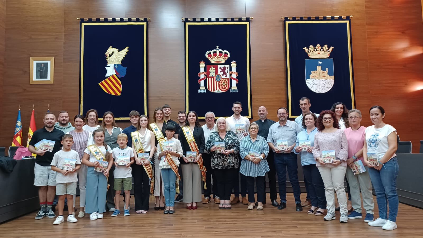 Orpesa presenta el llibre infantil amb motiu del 60é aniversari del retorn de la imatge de la Verge de la Paciència