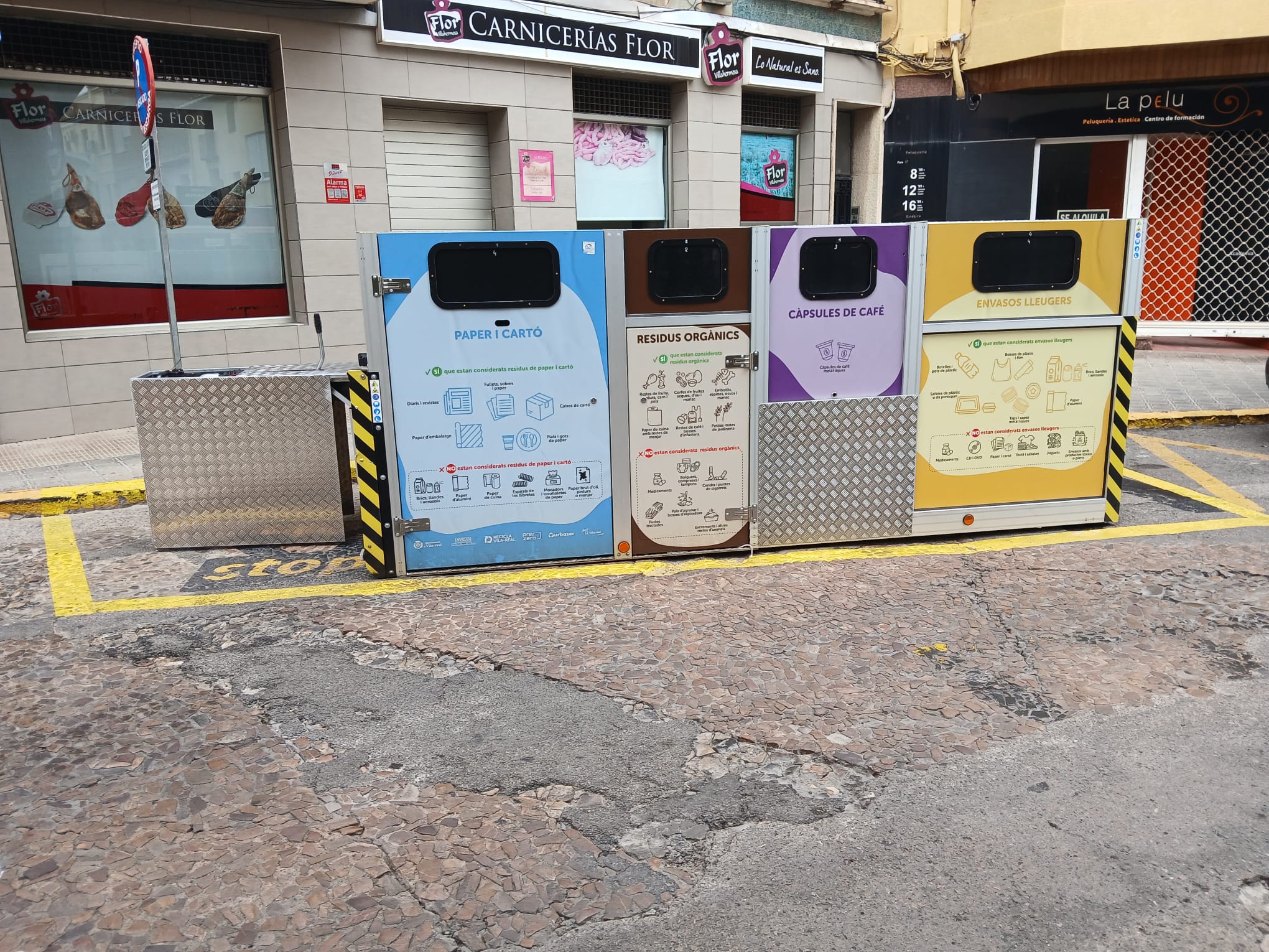 Vila-real ajusta els horaris i ubicacions de les illes de contenidors per facilitar el reciclatge als veïns i veïnes