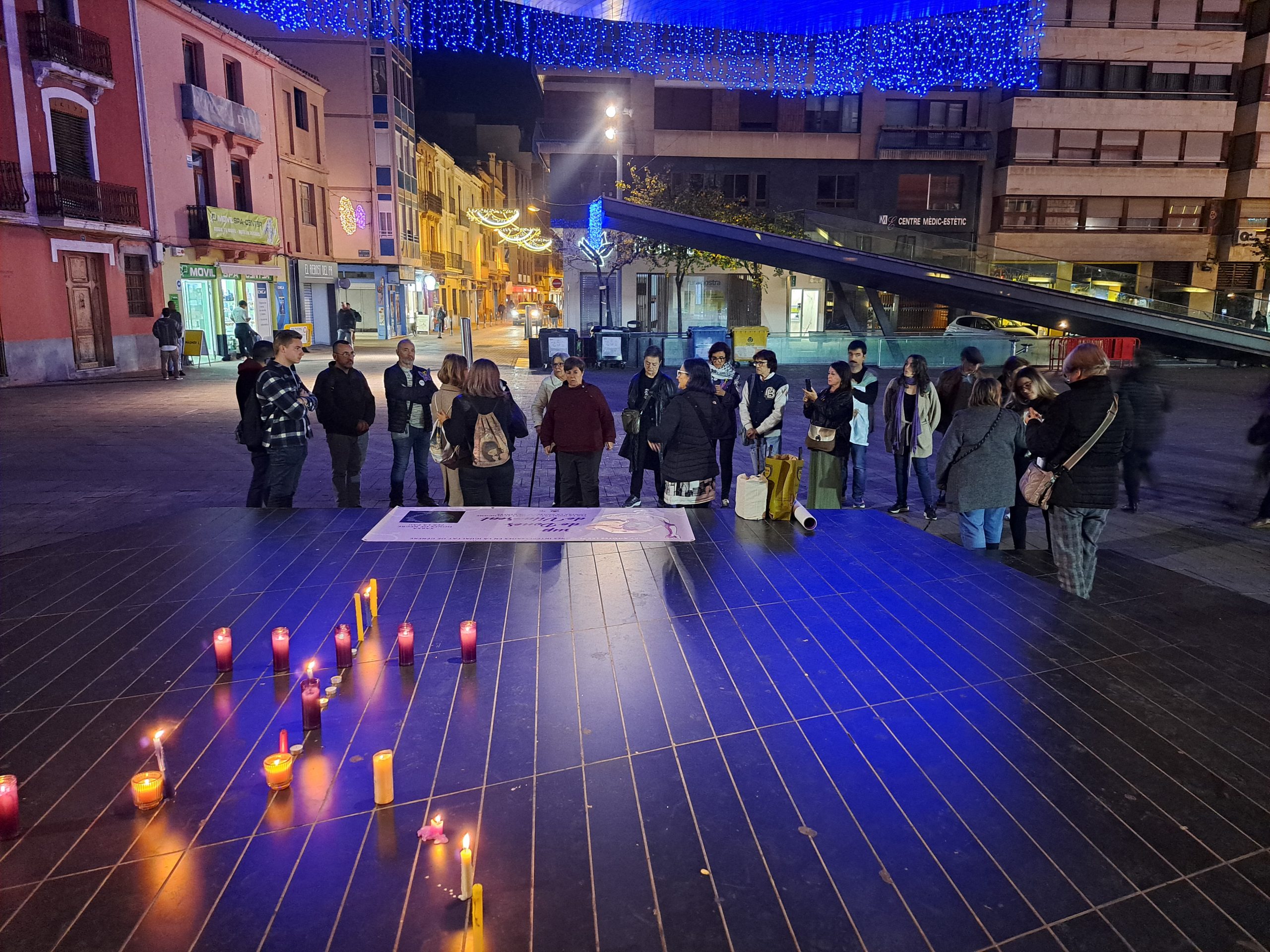 Vigília per les víctimes de violència masclista a Vila-real