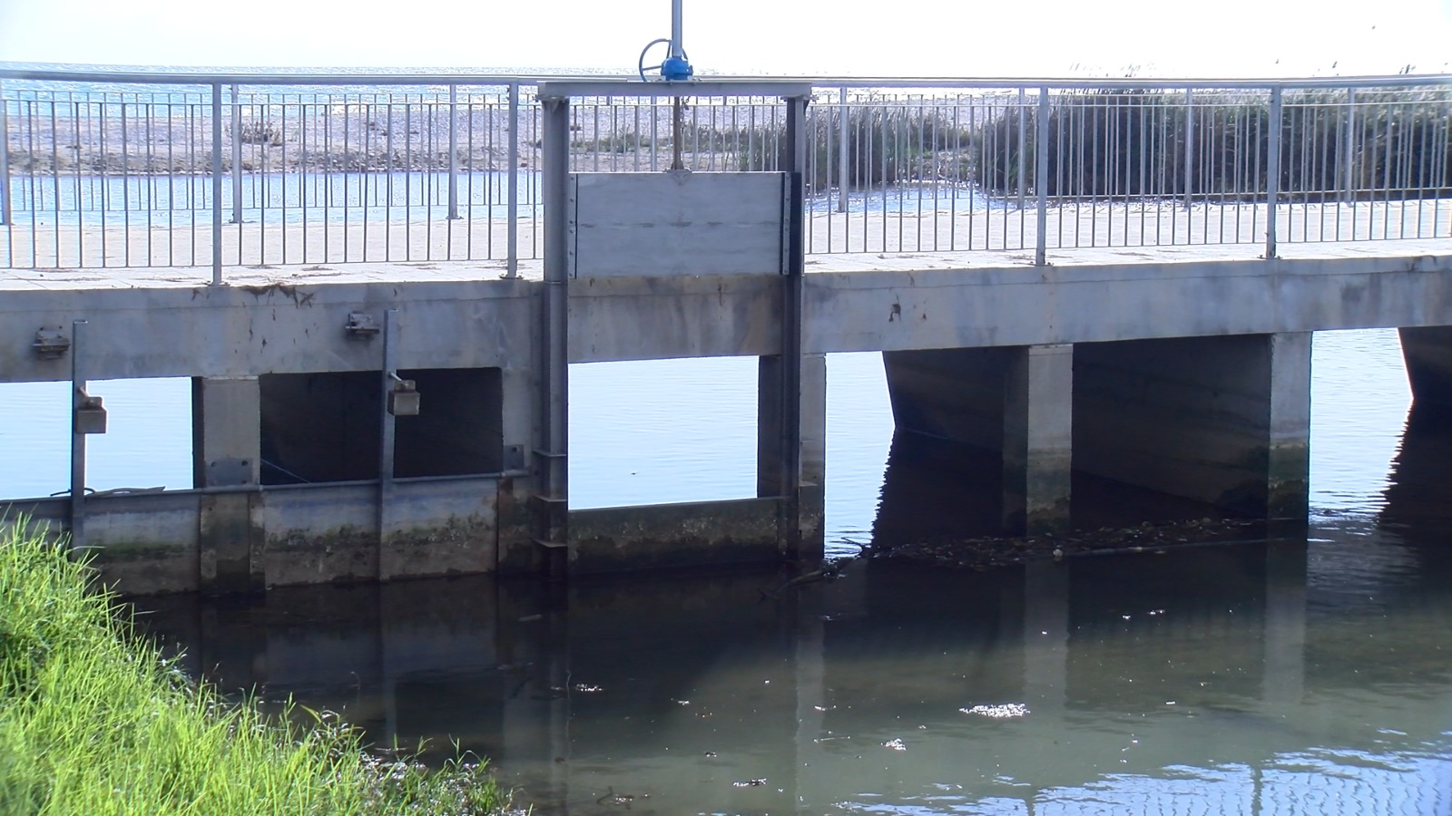 Burriana retirarà els pilars de les comportes de la passarel·la del Clot per a millorar la seguretat i previndre possibles riscos d’inundació