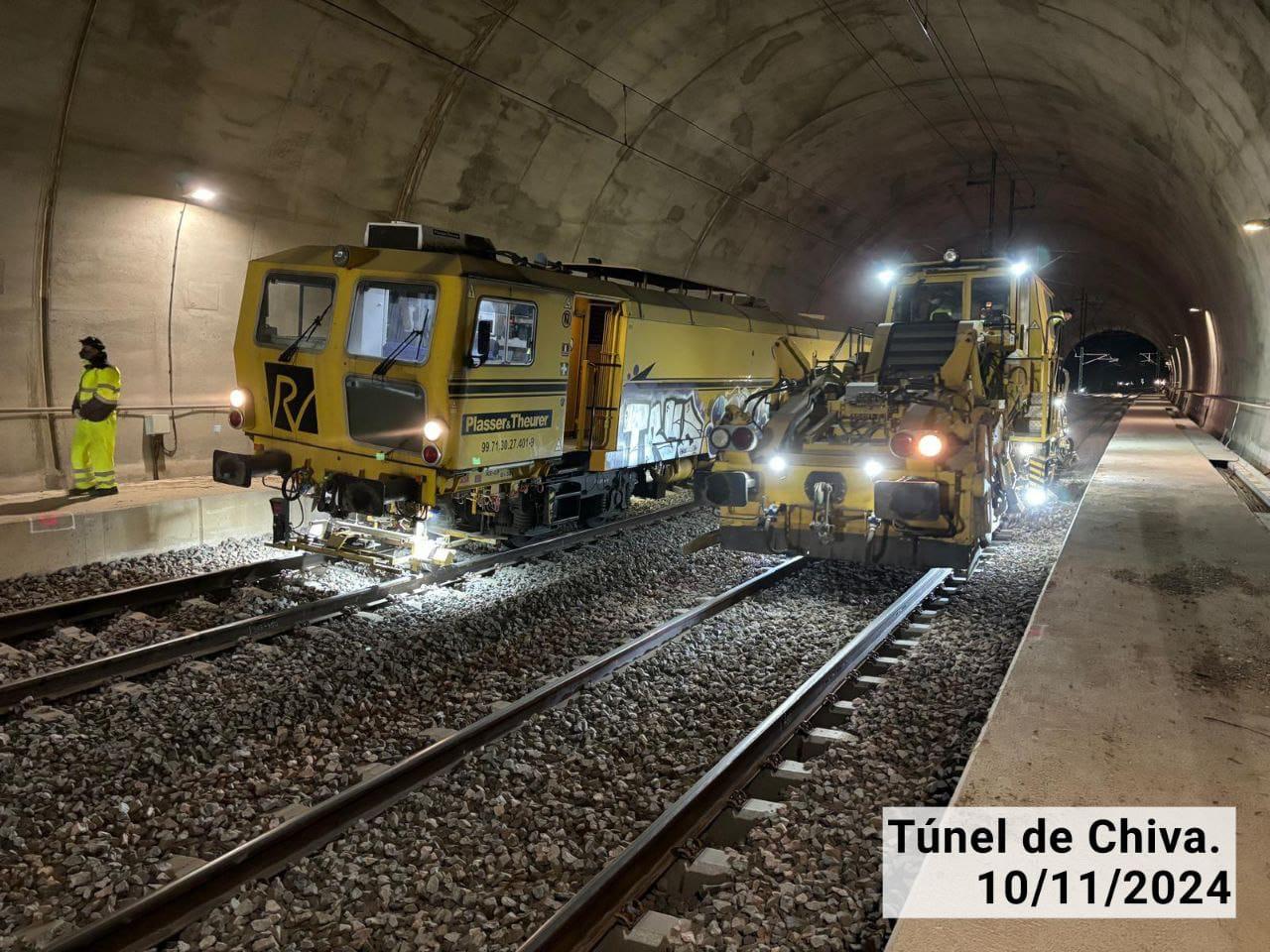 TRANSPORTES ULTIMA LA REAPERTURA DE DOS LÍNEAS DE CERCANÍAS  DAÑADAS POR LA DANA EN VALENCIA