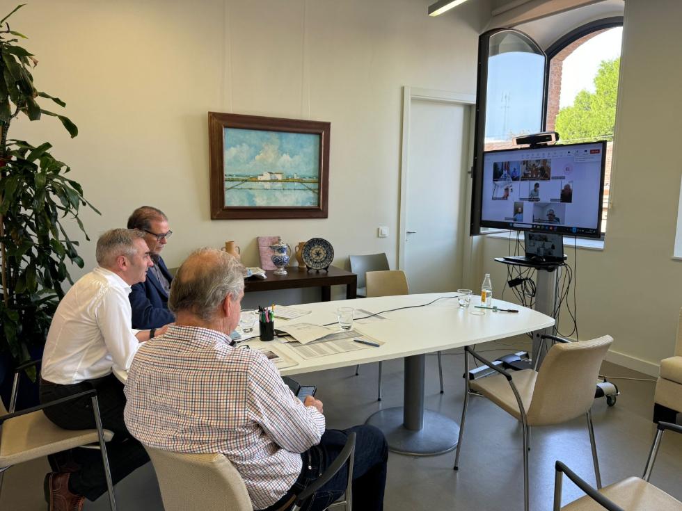 Agricultura es reunix amb les Organitzacions Agràries i Cooperatives per a abordar les necessitats prioritàries del sector després de la DANA que ha afectat greument la província de València