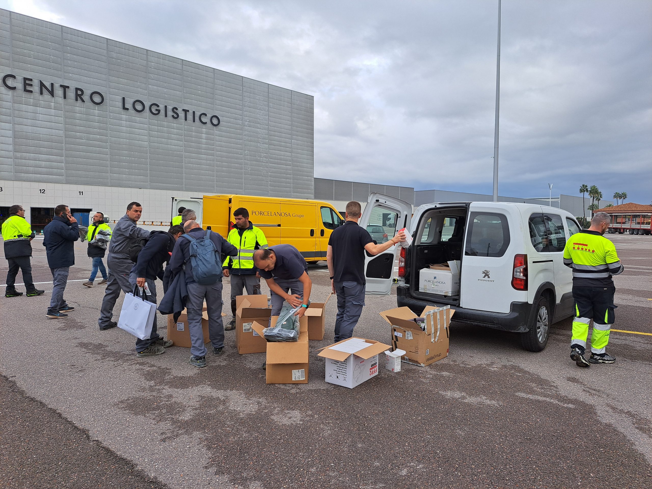 Vila-real envia un nou comboi solidari amb maquinària pesant a la zona afectada per la DANA