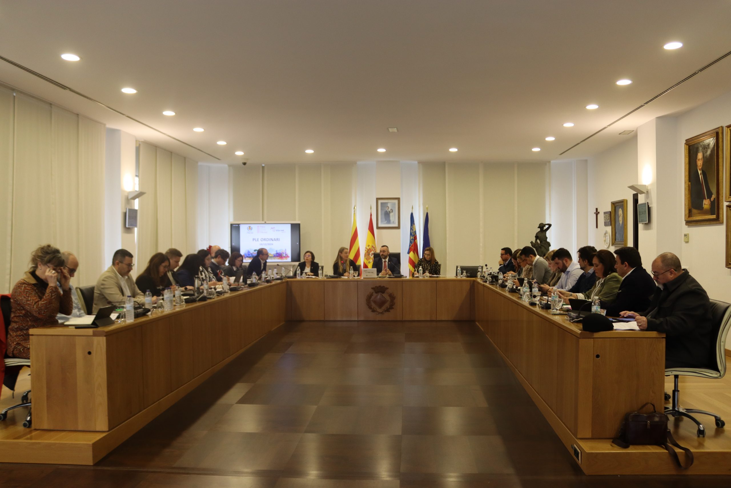 El Ple aprova el pagament de més de 300.000 euros de factures pendents per a saldar el deute amb proveïdors