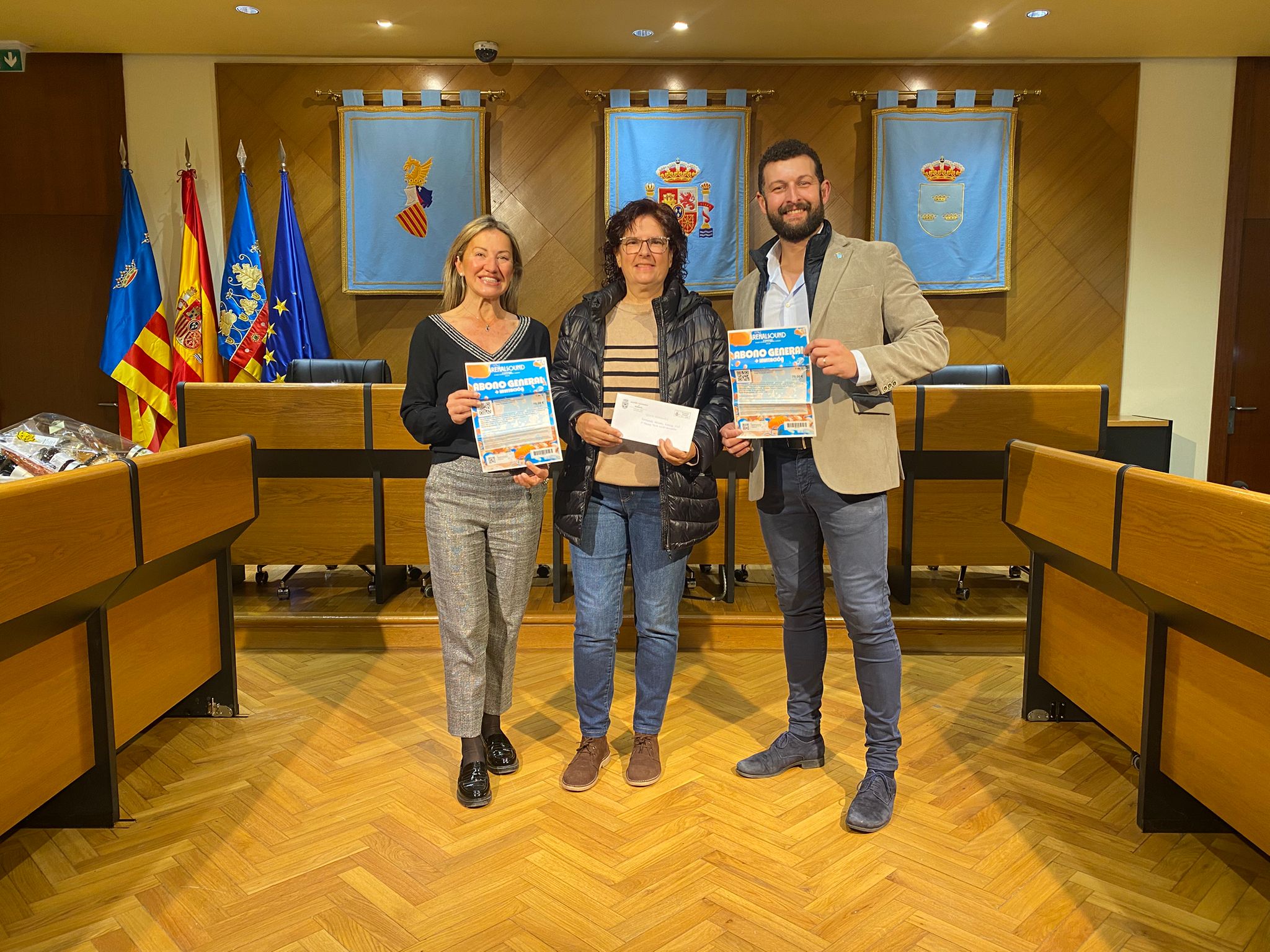 Burriana premia als guanyadors de «La teua Ruta de Llums Nadalenques»