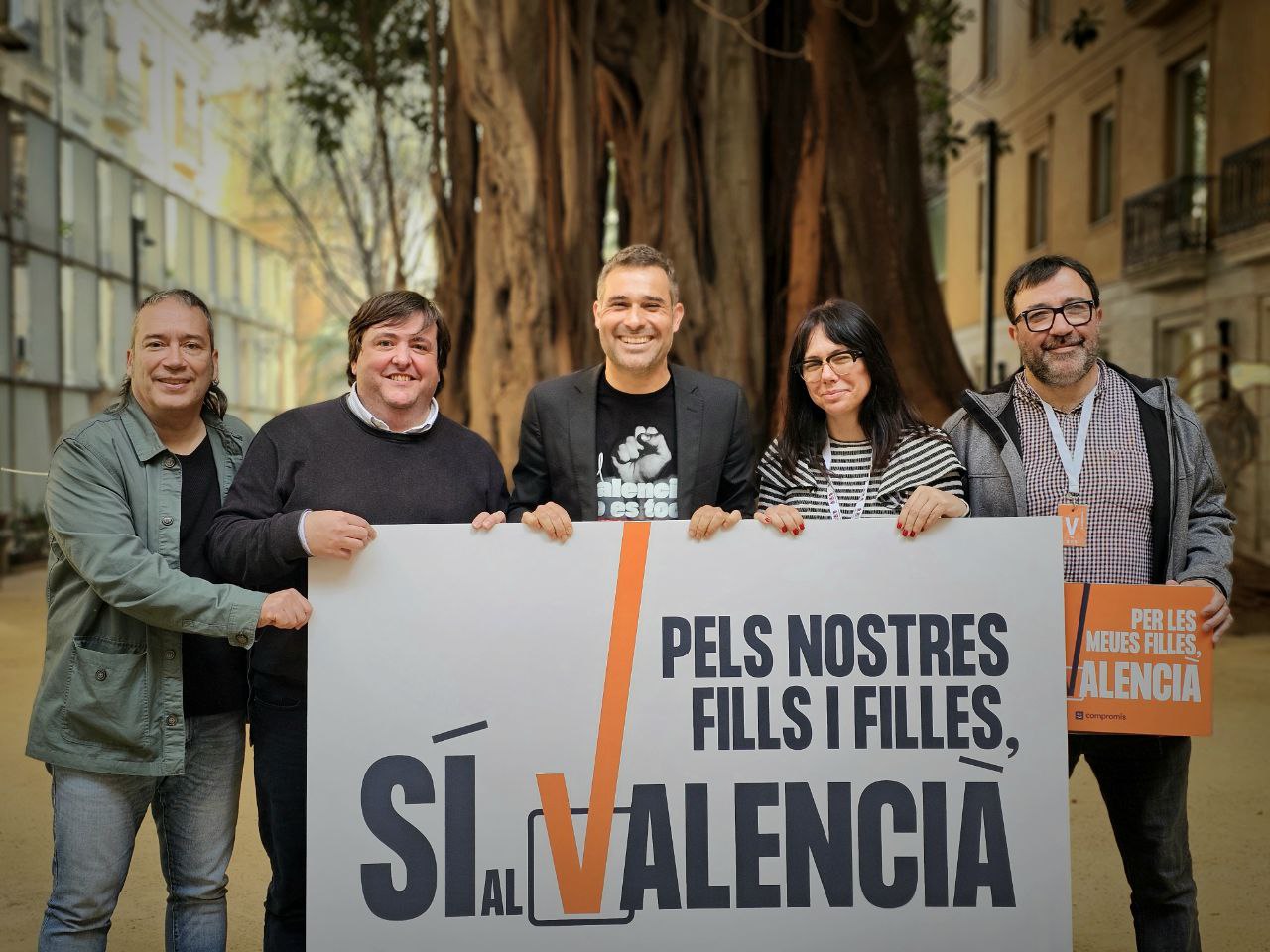 Compromís anima les famílies a votar Sí al Valencià per garantir l’aprenentatge de la llengua