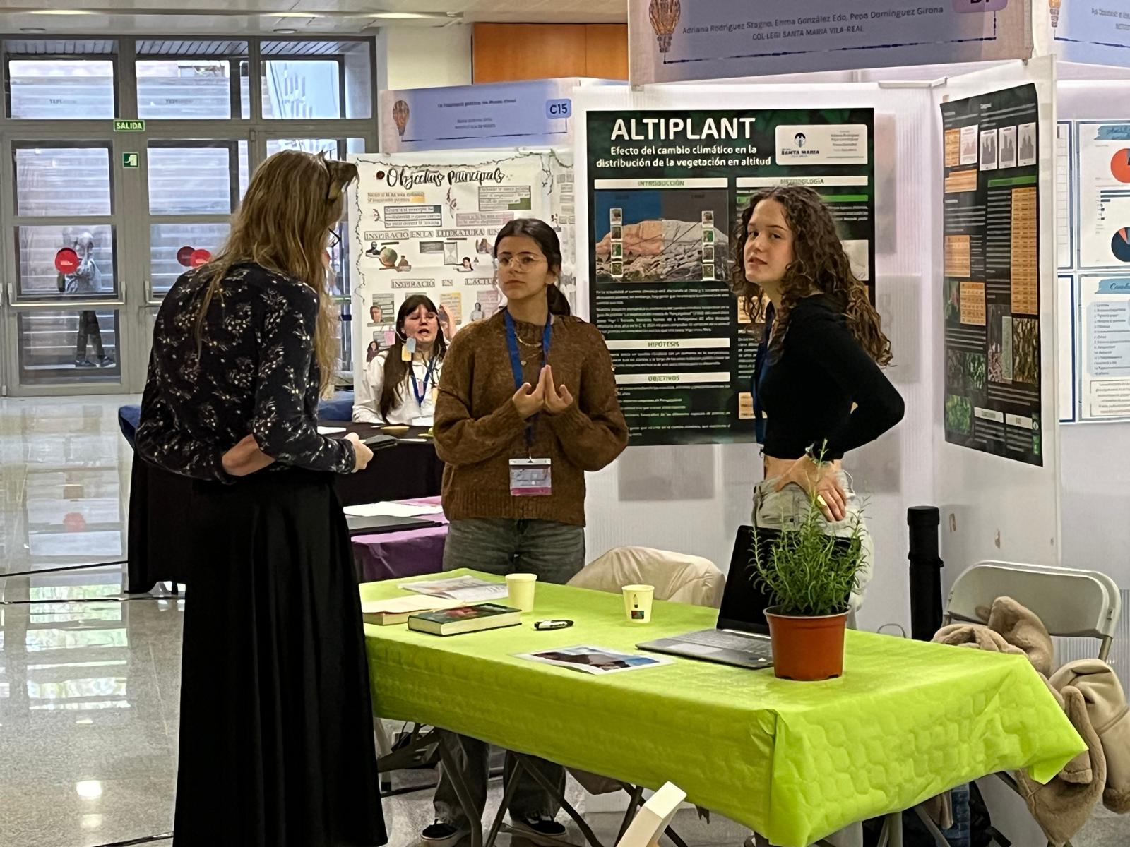 EXPORECERCA JOVE 2025: PREMI DE BIOLOGIA PER A 2 ESTUDIANTS VILA-REALENQUES