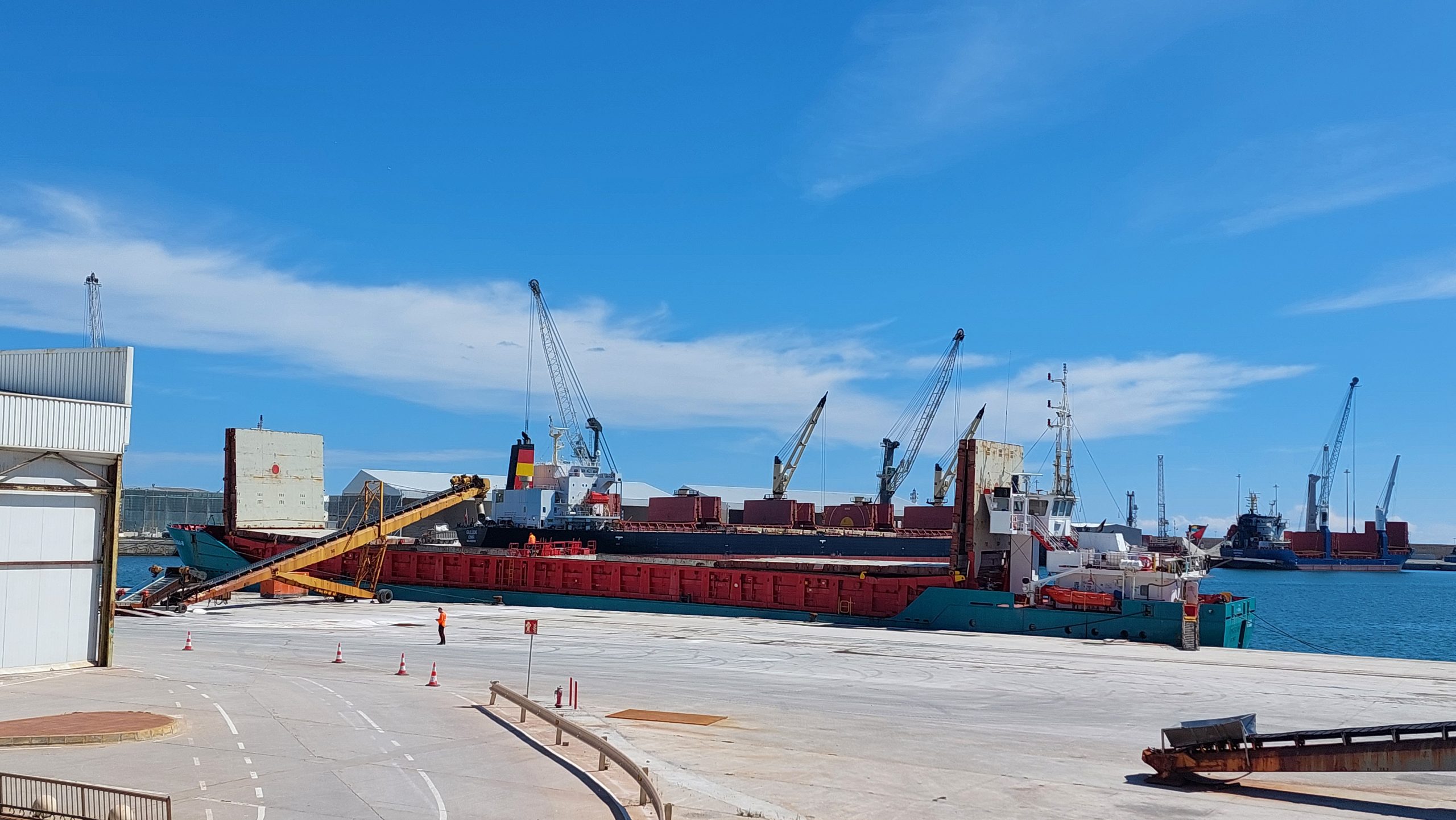 PORTCASTELLÓ SE MANTIENE EN EL TOP 5 DE LOS PUERTOS DEL SISTEMA PORTUARIO QUE MÁS CRECEN EN TRÁFICO DE MERCANCÍAS EN FEBRERO