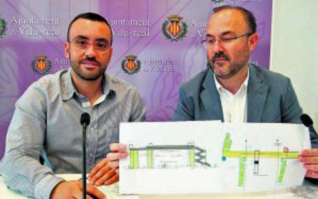 Casabó: “Prou d’anuncis, volem un projecte real i l’assignació econòmica per part del Govern de Sánchez per a eliminar la passarel·la de l’estació”