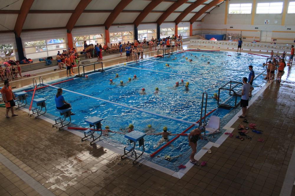 Vila-real no repararà fins a l’estiu les deshumectadores de la piscina Yurema Requena, malgrat declarar l’obra “urgent” al febrer de 2024