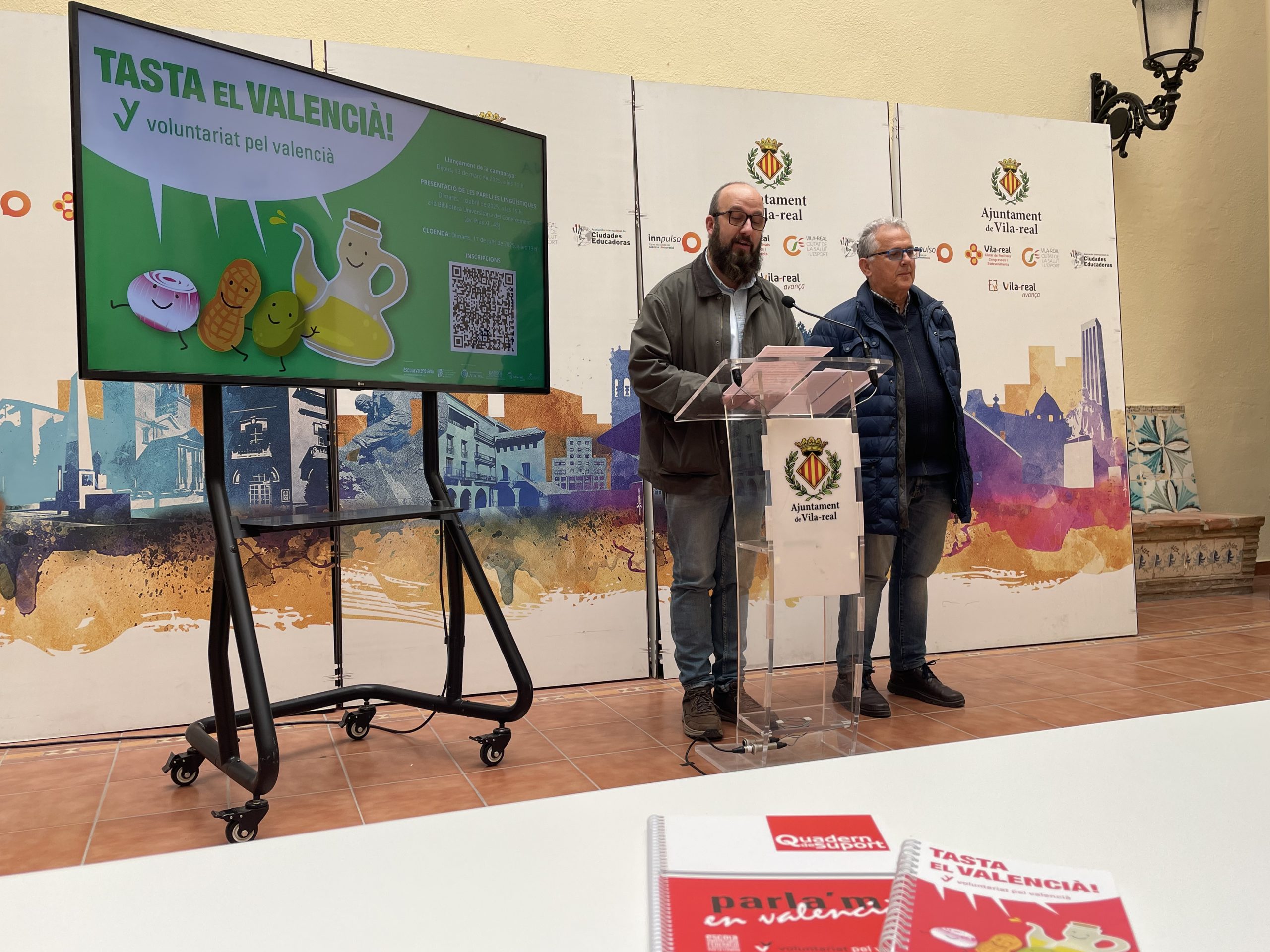 Vila-real reedita el Voluntariat pel valencià per a promoure  l´aprenentatge de la llengua
