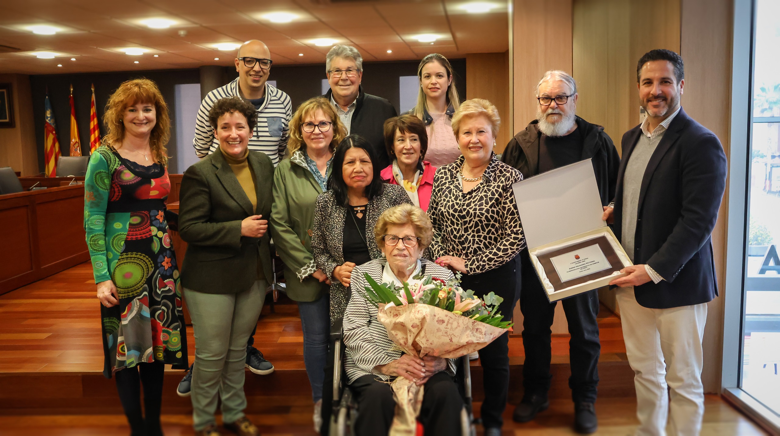 Onda rinde homenaje a Juana Salguero por sus 100 años de vida