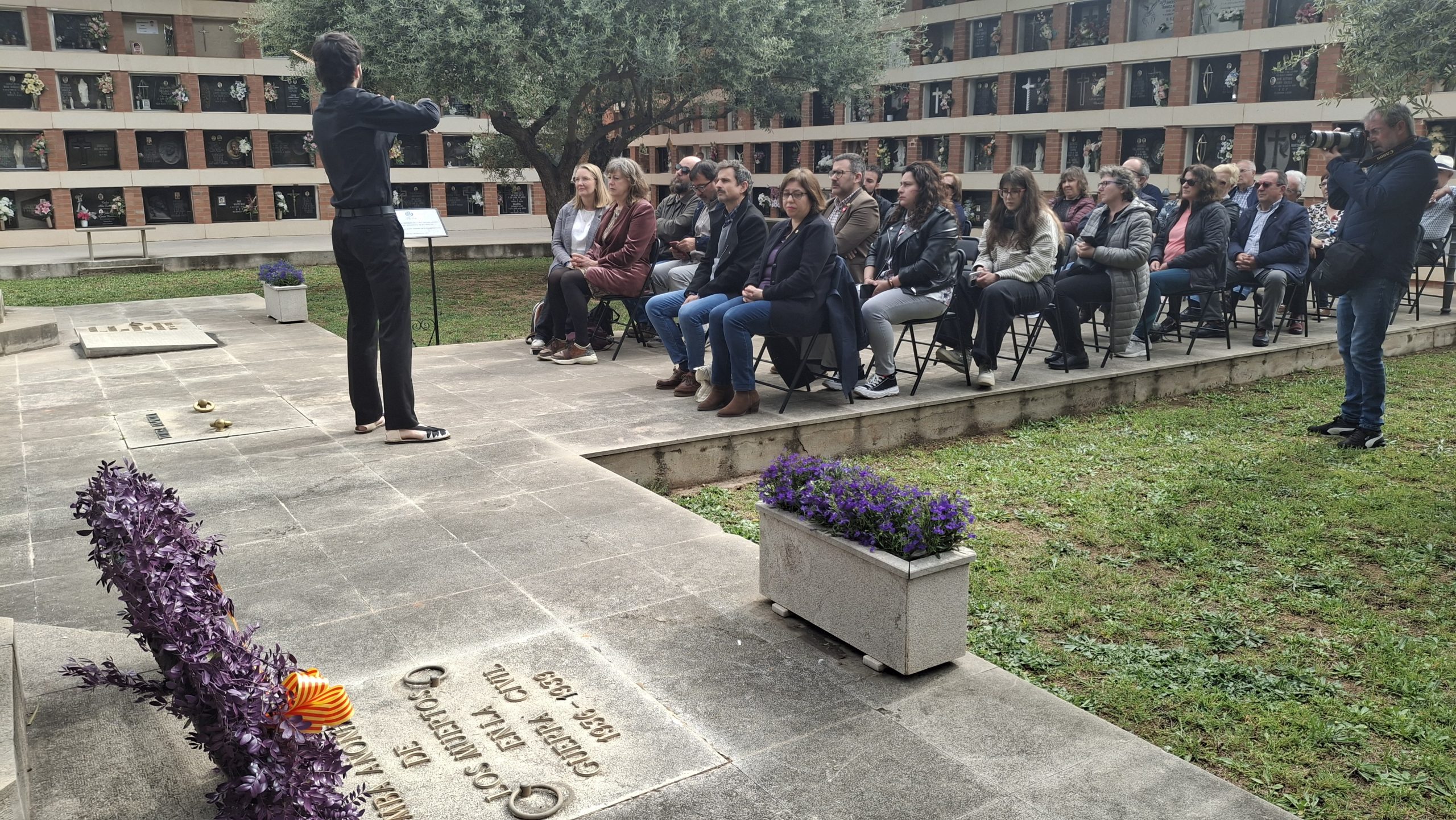 Homenatge represaliades al Cementeri Municipal de Vila-real