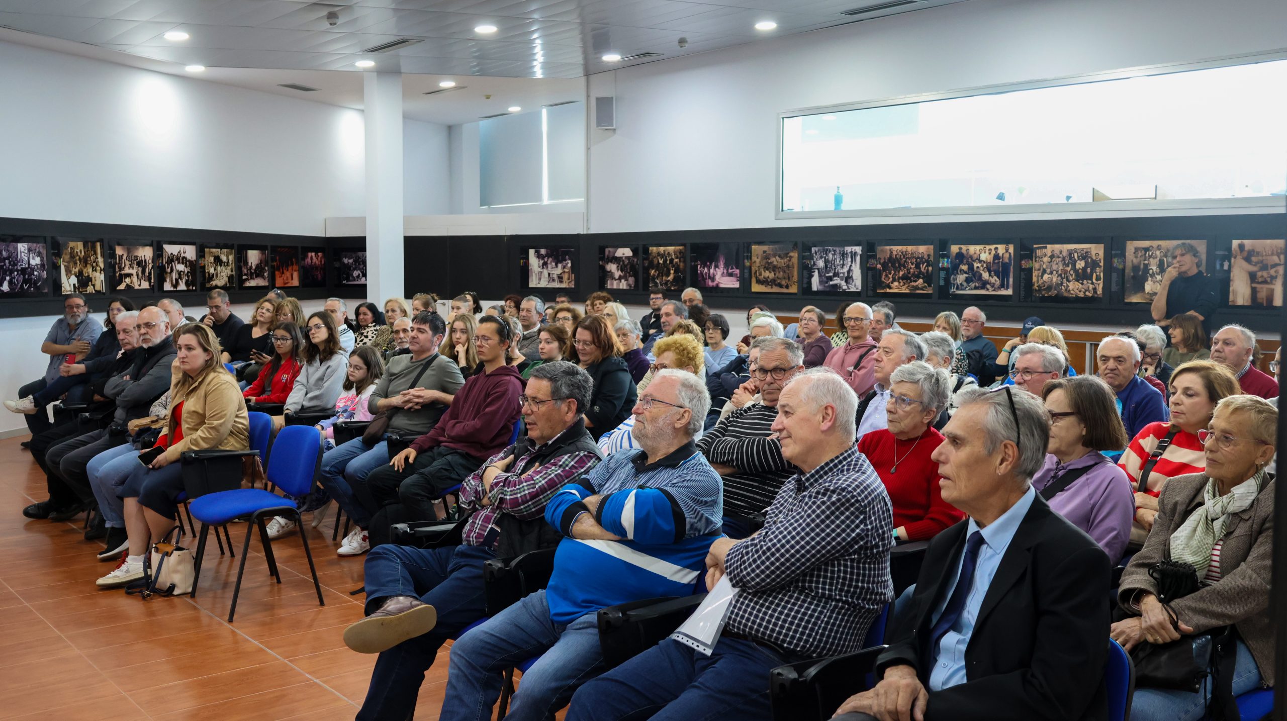 Onda da la bienvenida a la delegación de Montendre en el 34º encuentro del hermanamiento