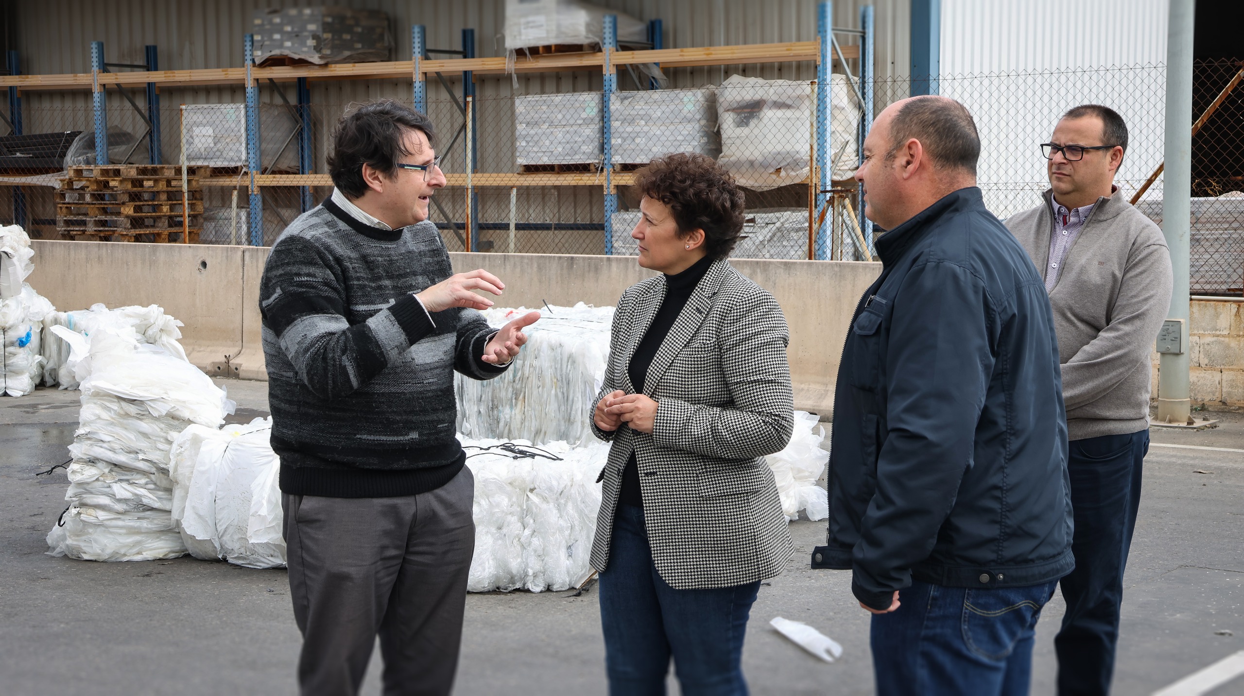 Ballester pone en valor Aliplast como referente europeo en reciclaje de plásticos y sostenibilidad