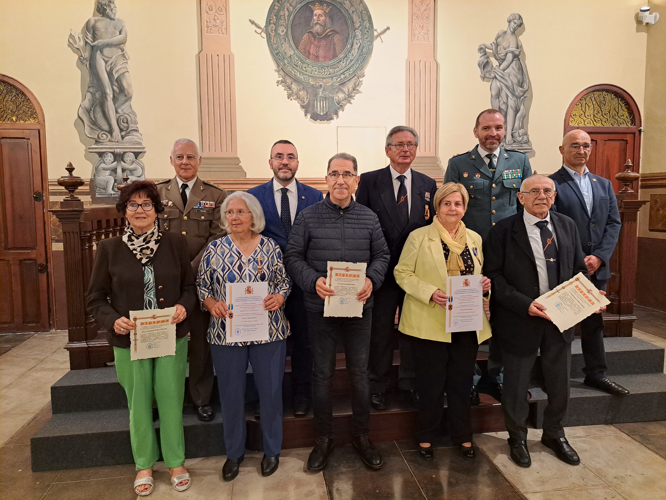 La Reial Germandat de Veterans distingeix a Vila-real cinc voluntaris per la seua tasca en residències de majors