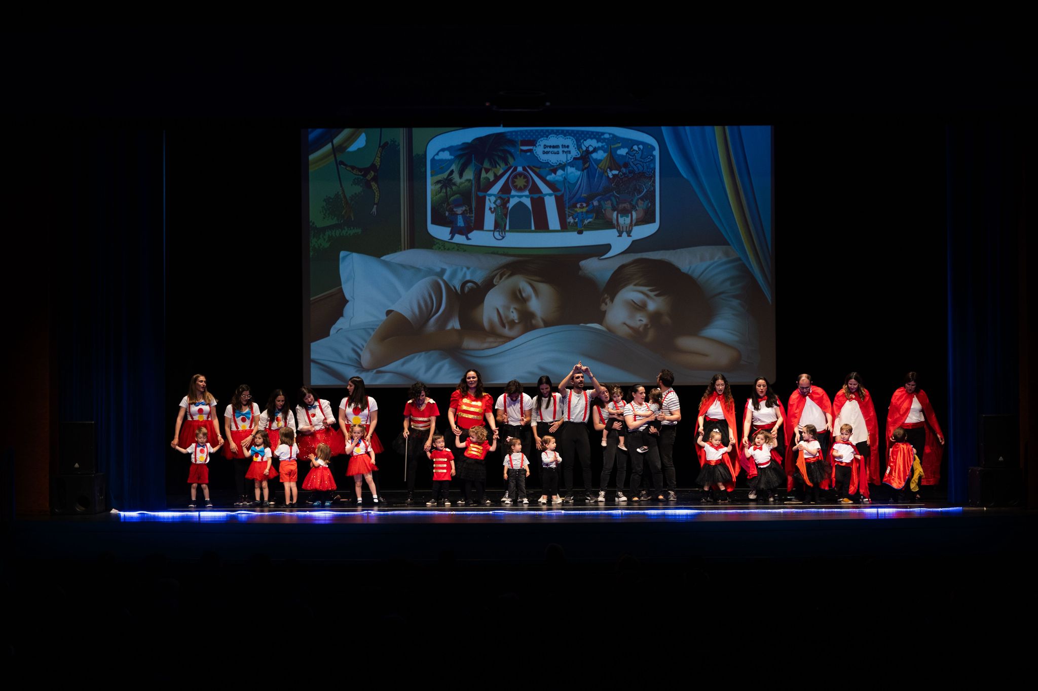 Més de 150 alumnes del Centre Municipal dels Arts de Burriana protagonitzen l’espectacle de Jardí Artístic