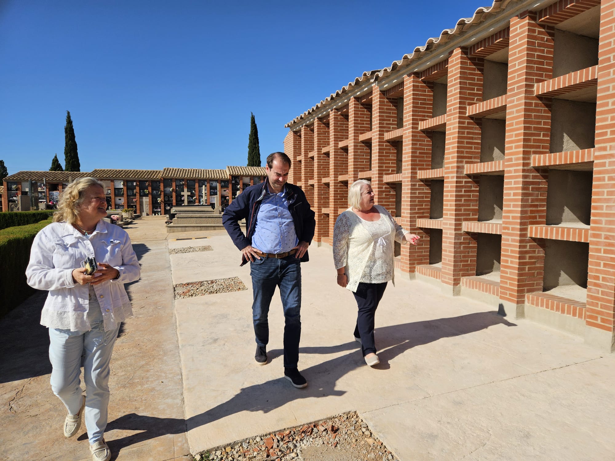 El Ayuntamiento de Oropesa del Mar finaliza las obras de 128 nichos y 90 columbarios en el cementerio municipal