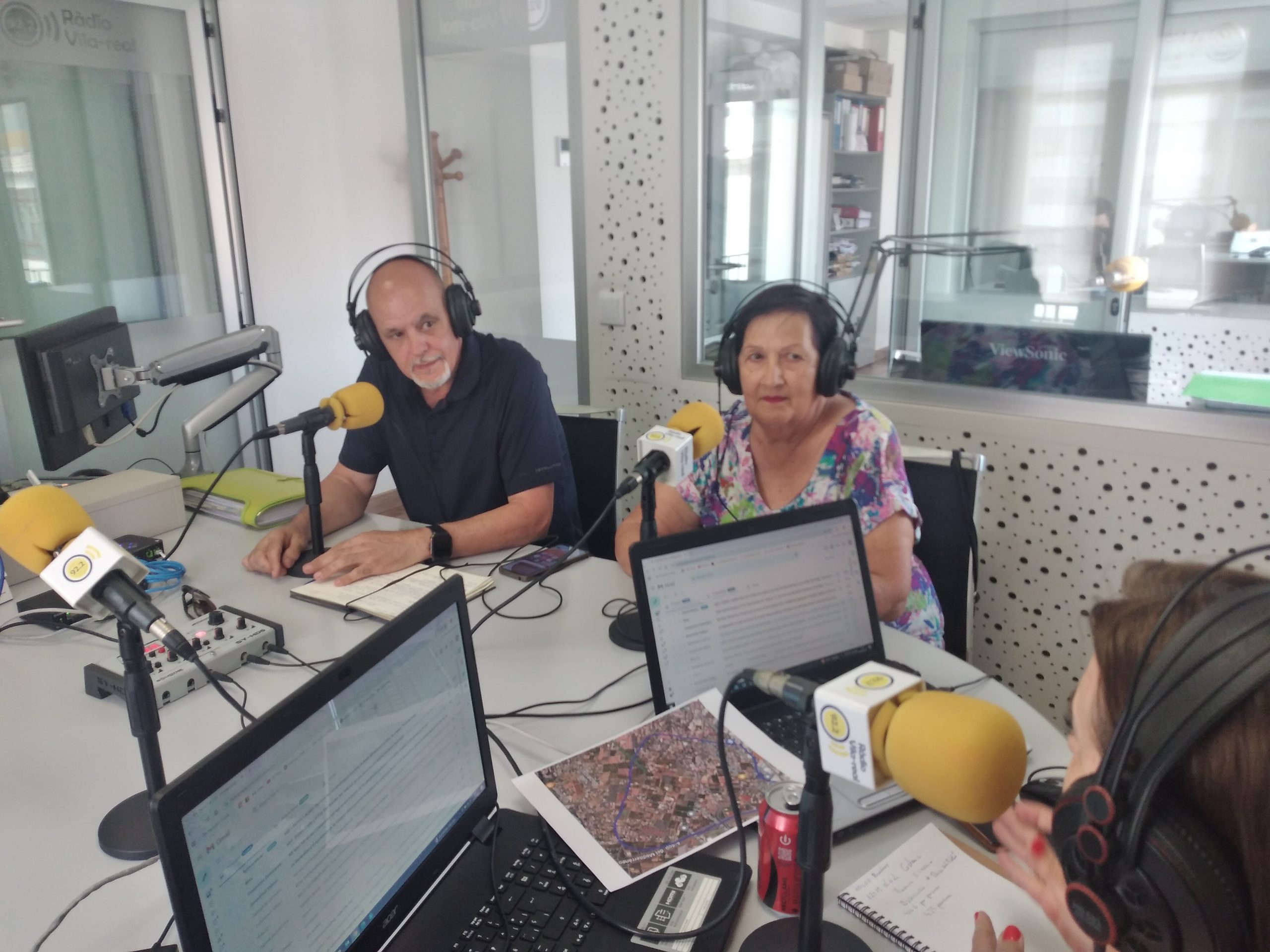 Parlem amb Román Eixea i Lola Costa membres de l´associació de veïns bassa del poble de Vila-real