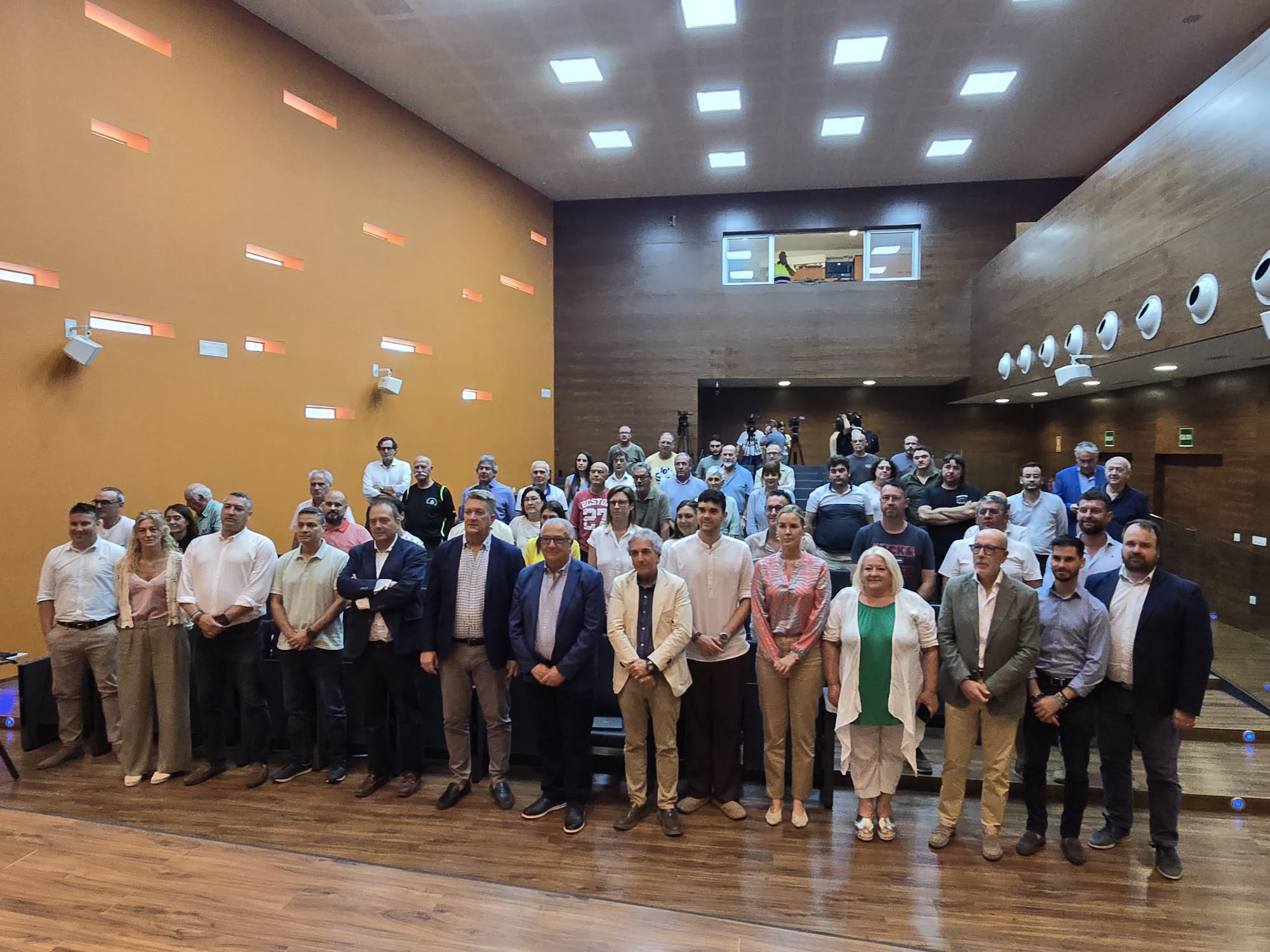 El Conseller Vicente Martínez Mus visita Oropesa del Mar para presentar nuevas medidas medioambientales