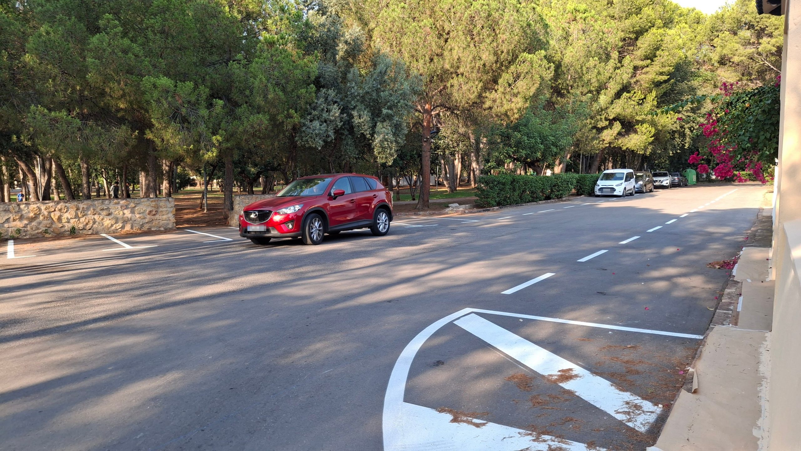 Vila-real actua al carrer del Pinar per a evitar l’estacionament desorganitzat