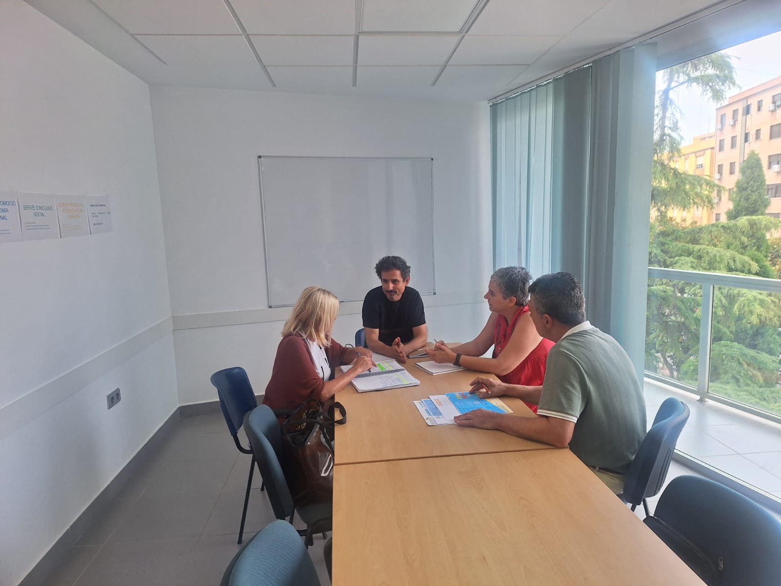 Vila-real i el Consell avaluen la labor i necessitats en matèria de Serveis Socials