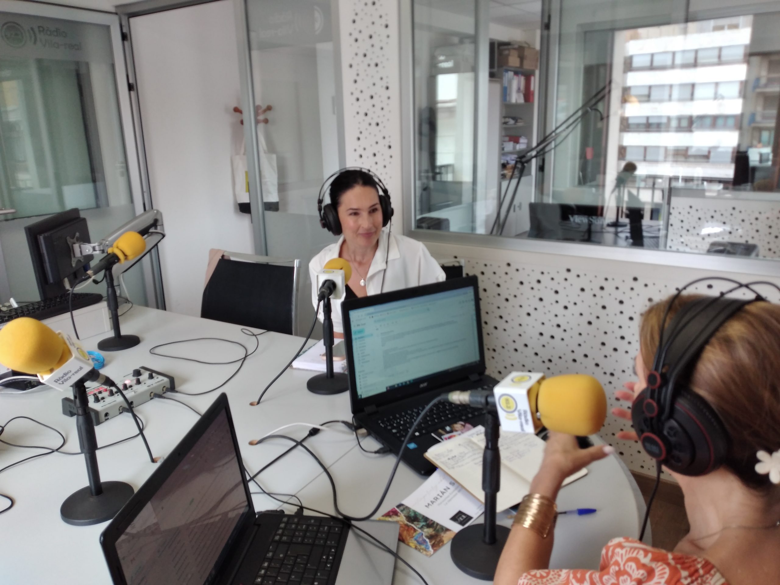 Hui ens visita Marián Saco de Larriva