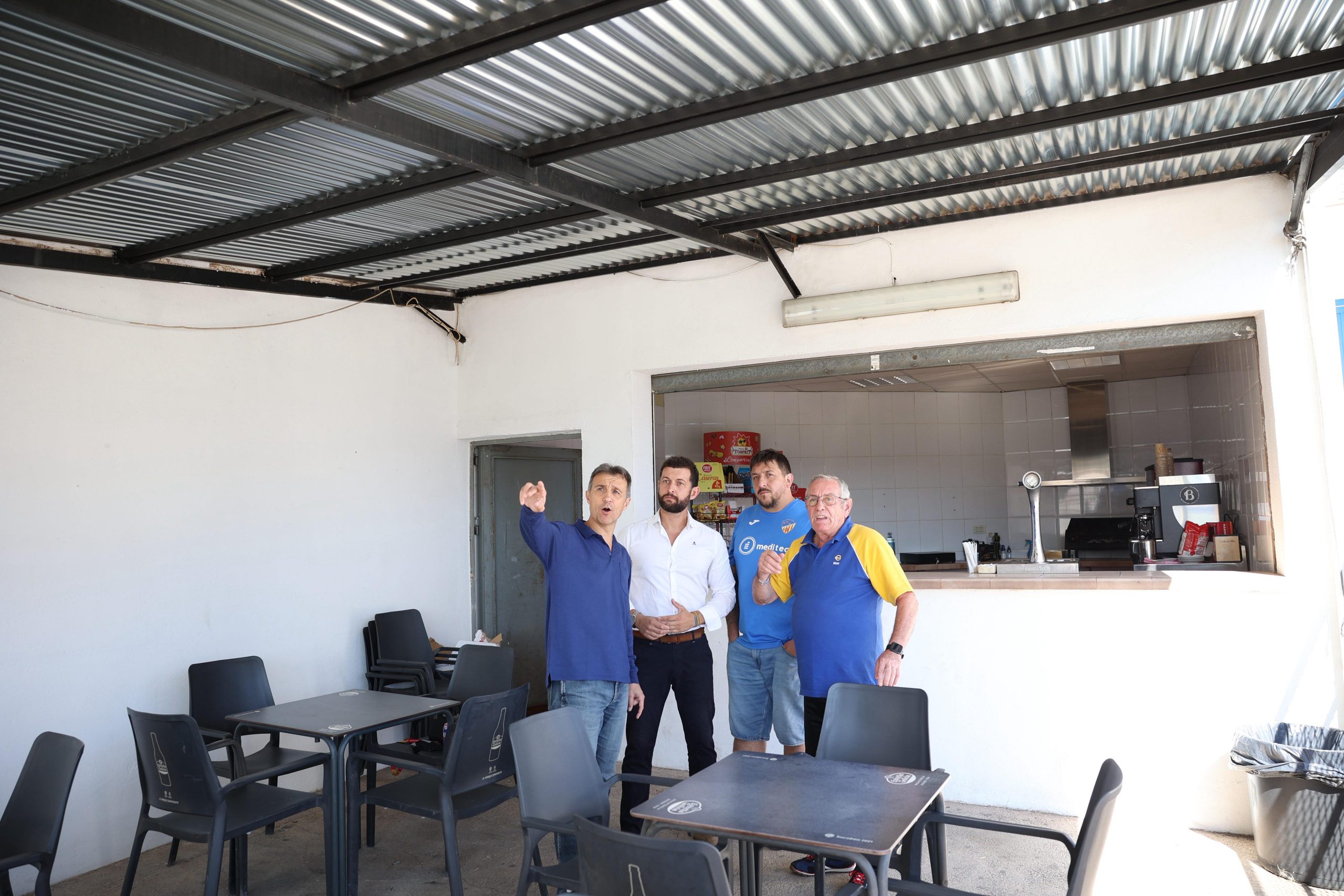 Burriana finalitza les obres de renovació de la cantina del camp de futbol municipal Juan Bautista Planelles