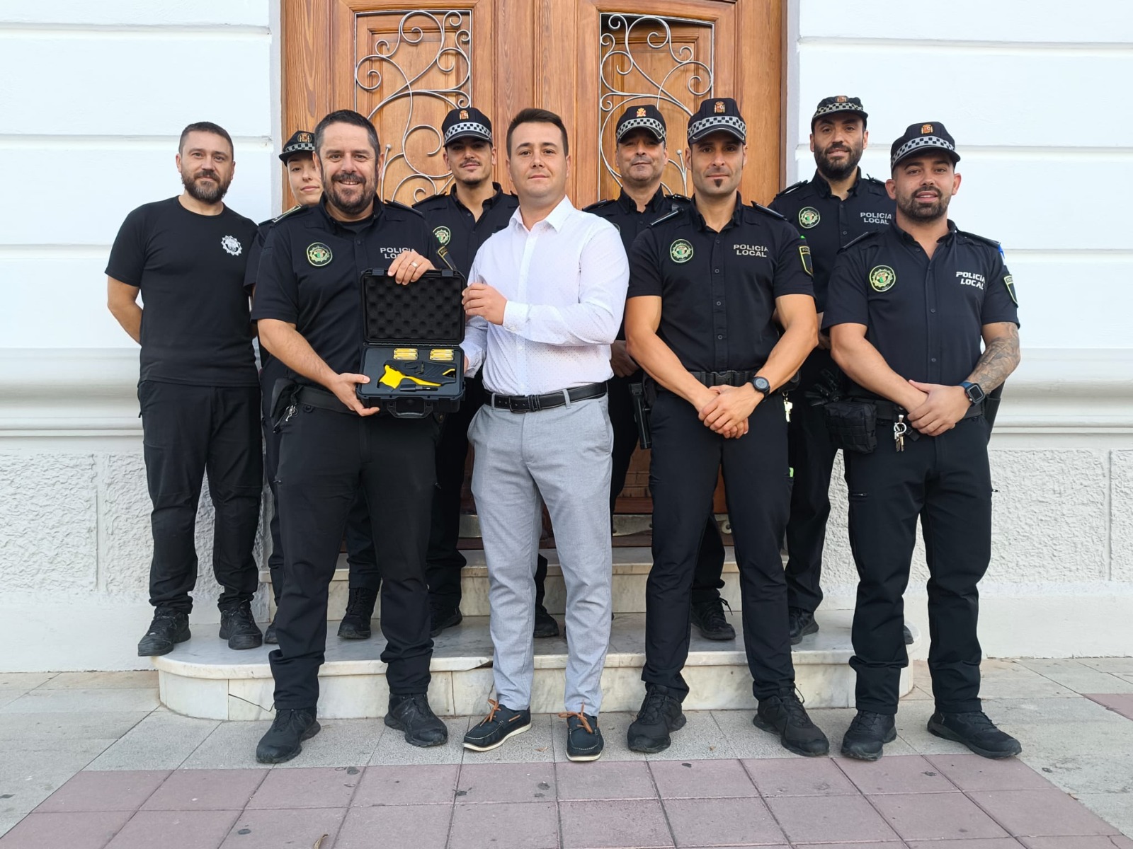 La Policía Local de Alquerías del Niño Perdido mejora su seguridad con la incorporación de una pistola de electroshock
