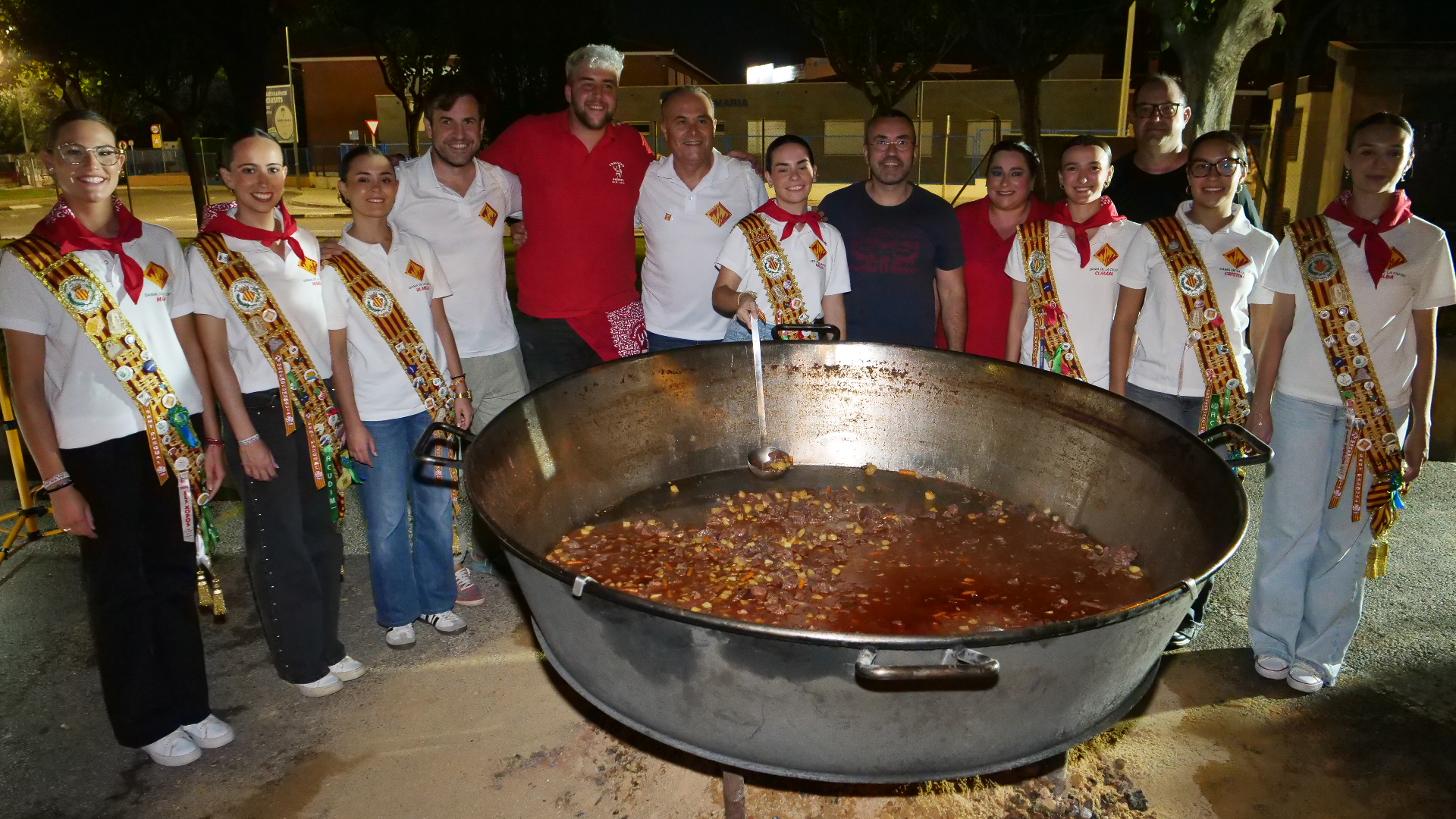 33é Nit de penyes amb tombet de bou