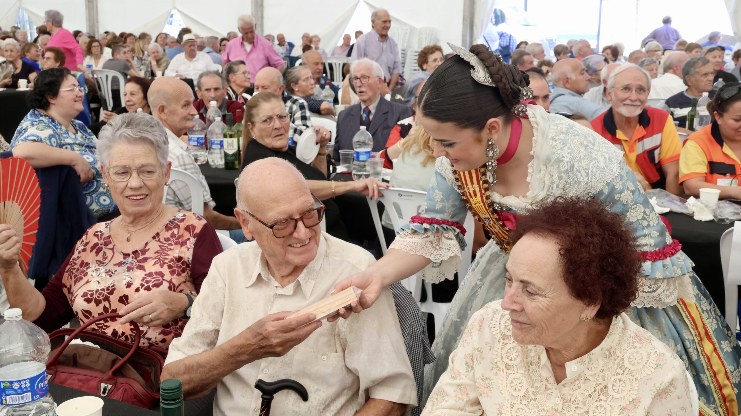 Onda convierte el martes de Fira en un homenaje multitudinario a sus mayores