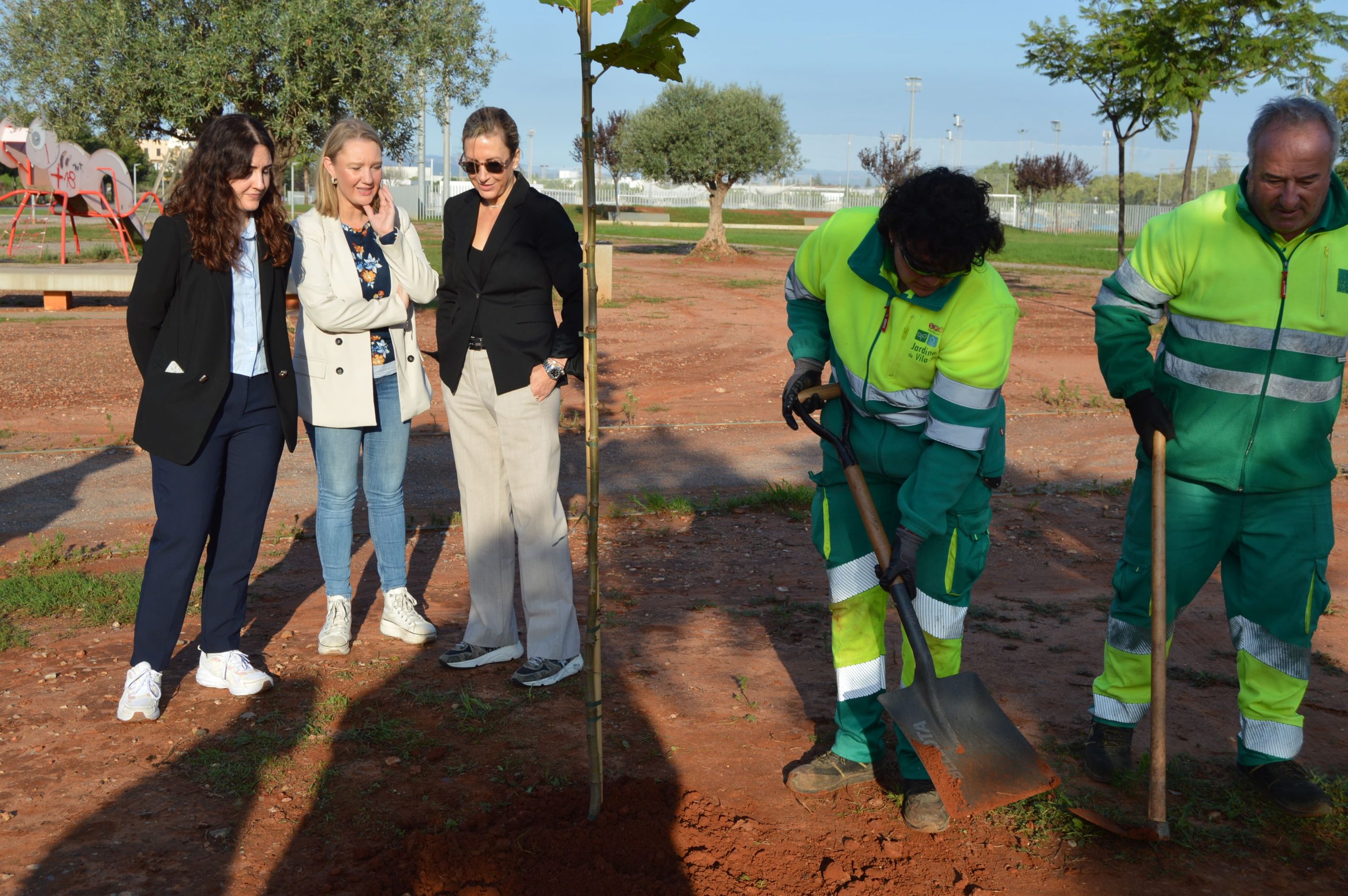 Vila-real dotarà de zones d’ombra natural la Ciutat Esportiva Municipal de la mà de Pamesa Grupo Empresarial