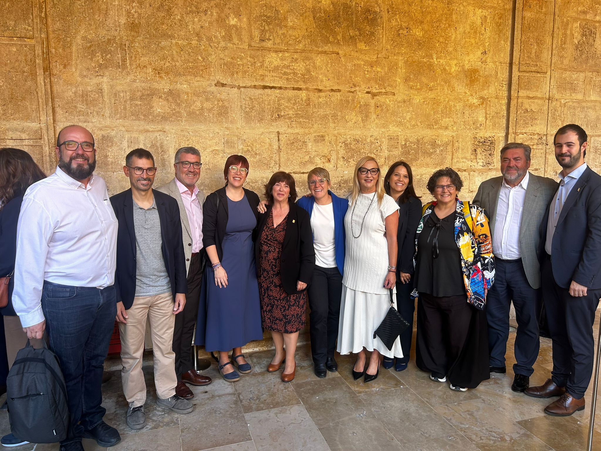 Vila-real referma el seu compromís amb el valencià i amb l’Acadèmia Valenciana de la Llengua