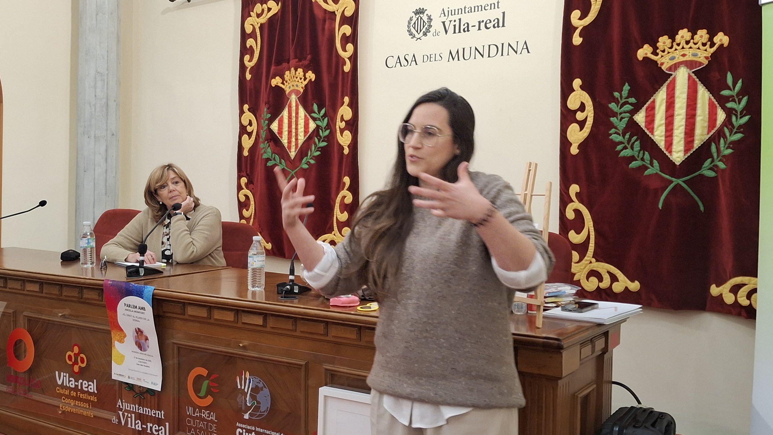 Xarrada Ángela Monfort