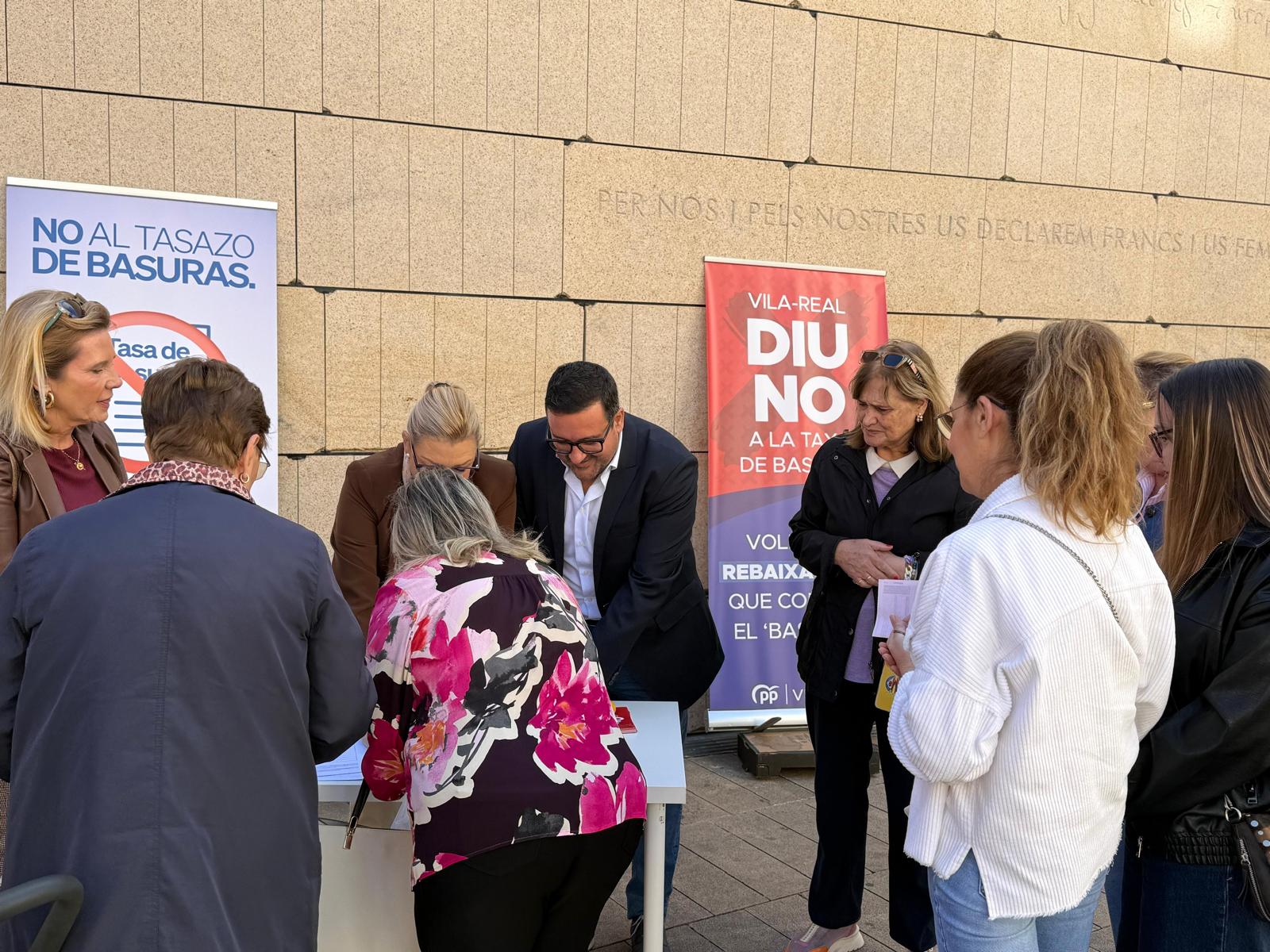 El PP ix al carrer per a mostrar el rebuig al ‘basurazo’ a Vila-real i demanar una rebaixa substancial de l’IBI