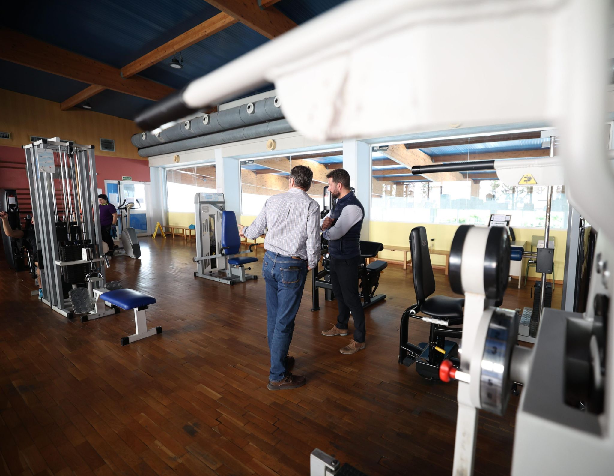 Burriana renova la maquinària de la sala fitness de la Piscina Municipal Daniel Vidal Fuster per a oferir un equipament més modern i funcional