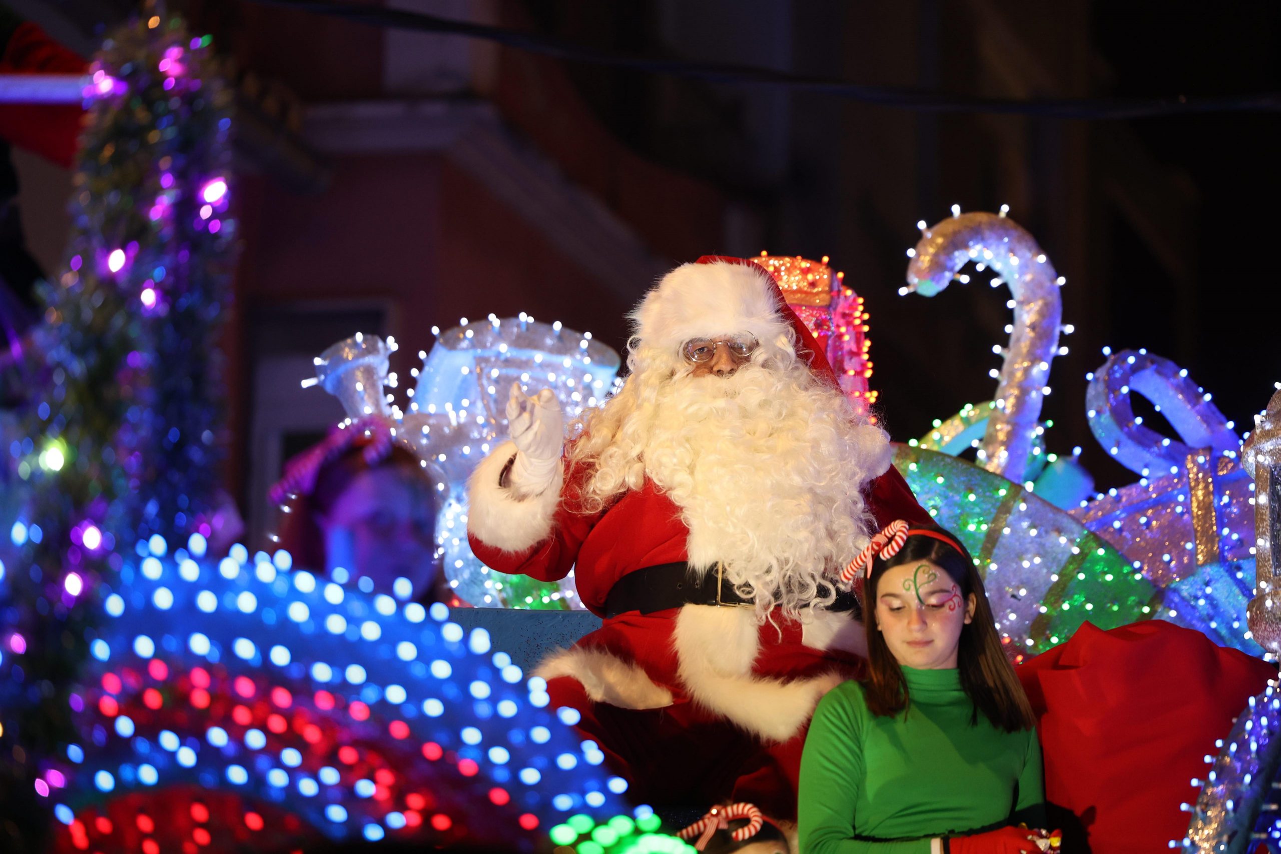 Burriana viu l’arribada del Pare Noel amb una jornada plena d’il·lusió i activitats per a tota la família