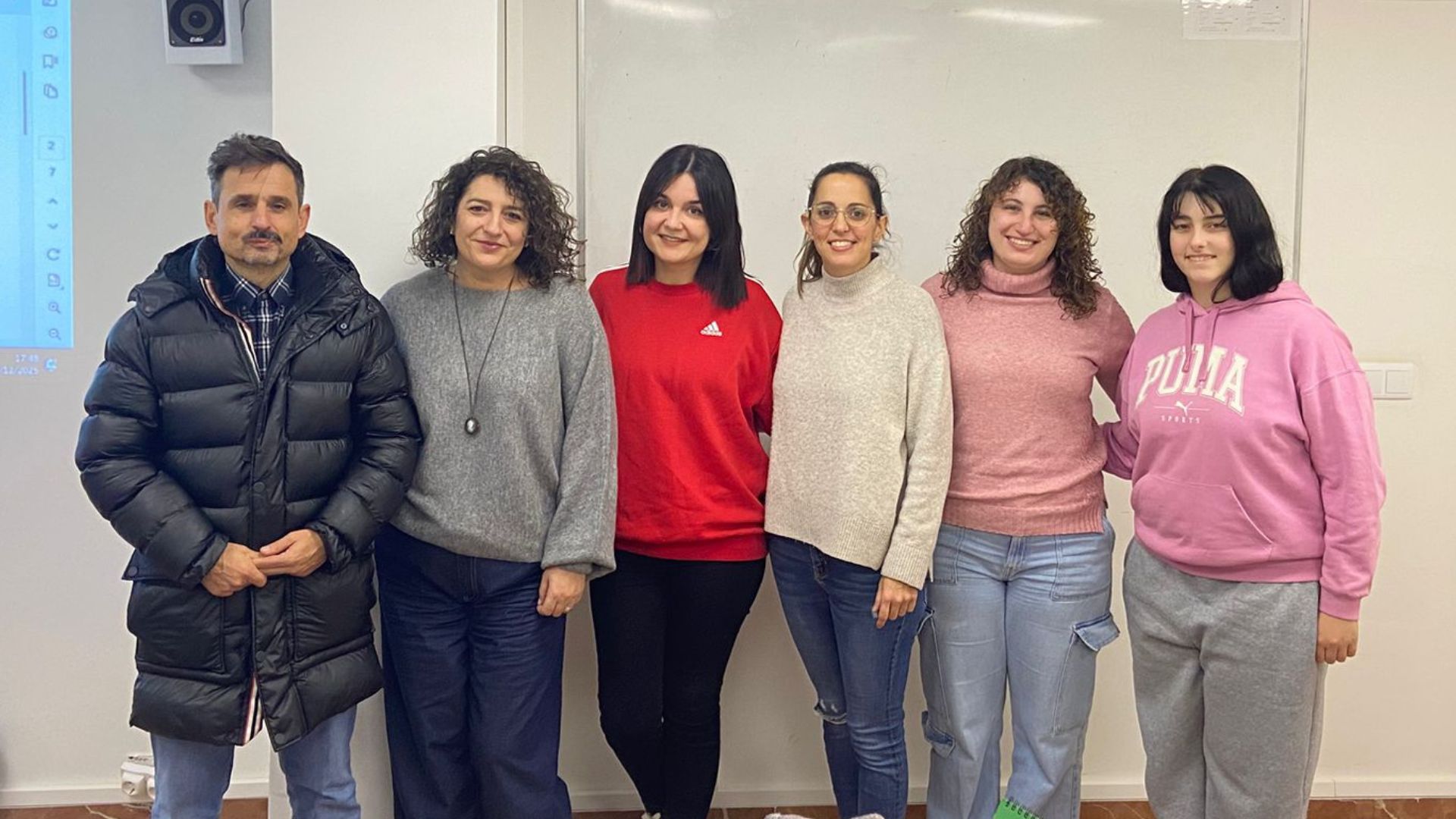 Vila-real avança en inclusió amb els cursos de Llengua de Signes Espanyola d’APESOVIL