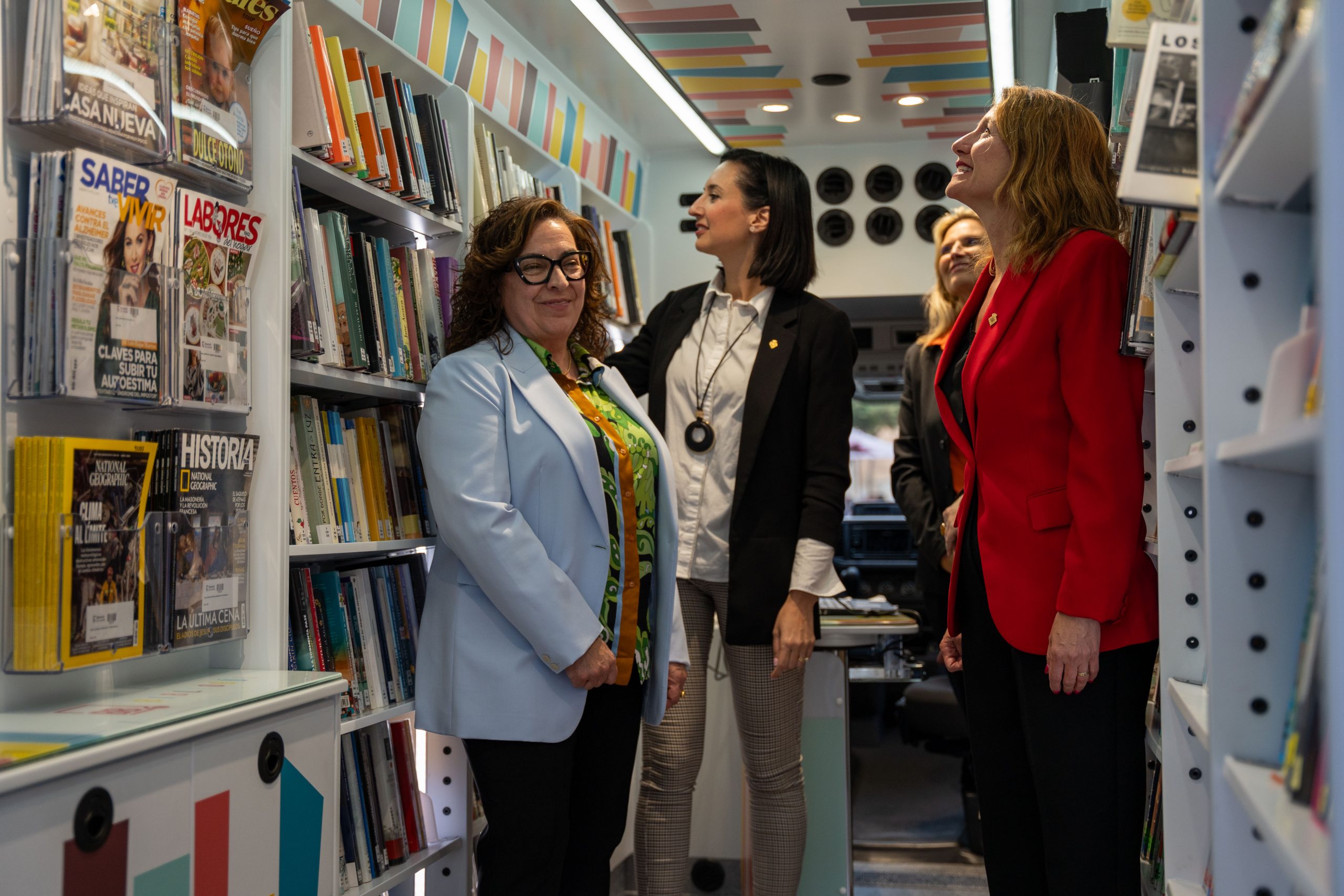 La Diputació bat rècords i recorre amb el seu Bibliobús 40.000 quilòmetres per a garantir en 2025 lectura i coneixement a més de 33.000 veïns de 92 poblacions