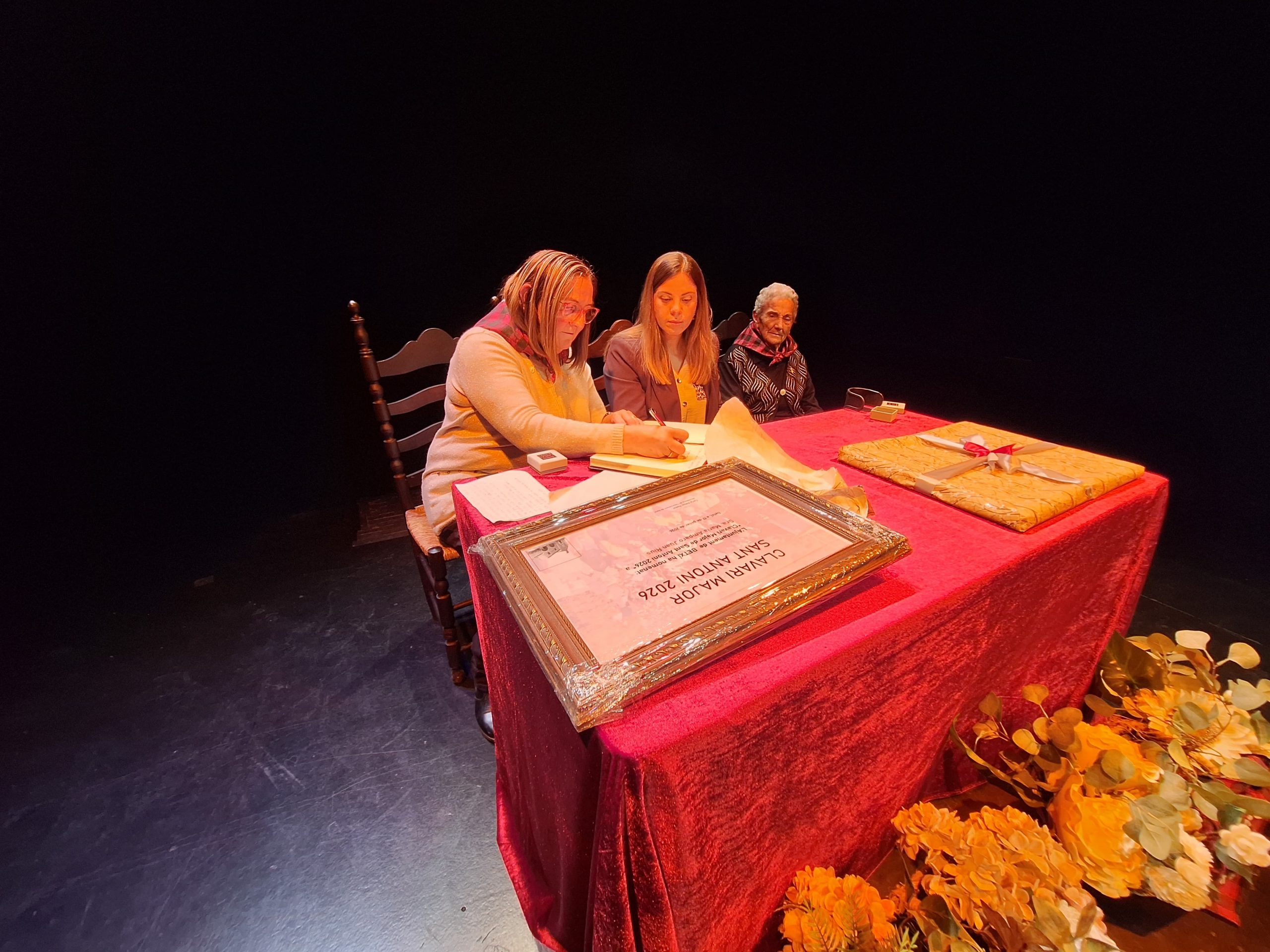 Betxí encara Sant Antoni amb els actes de Cul-Rogets i la Gal·la de les Clavarieses